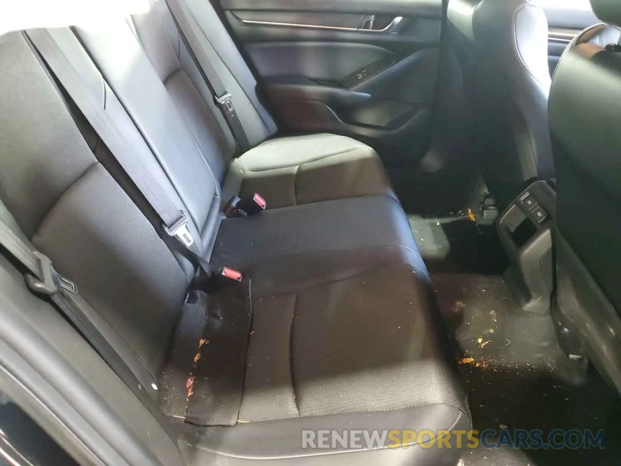 11 Photograph of a damaged car 1HGCV1F39NA087874 HONDA ACCORD 2022