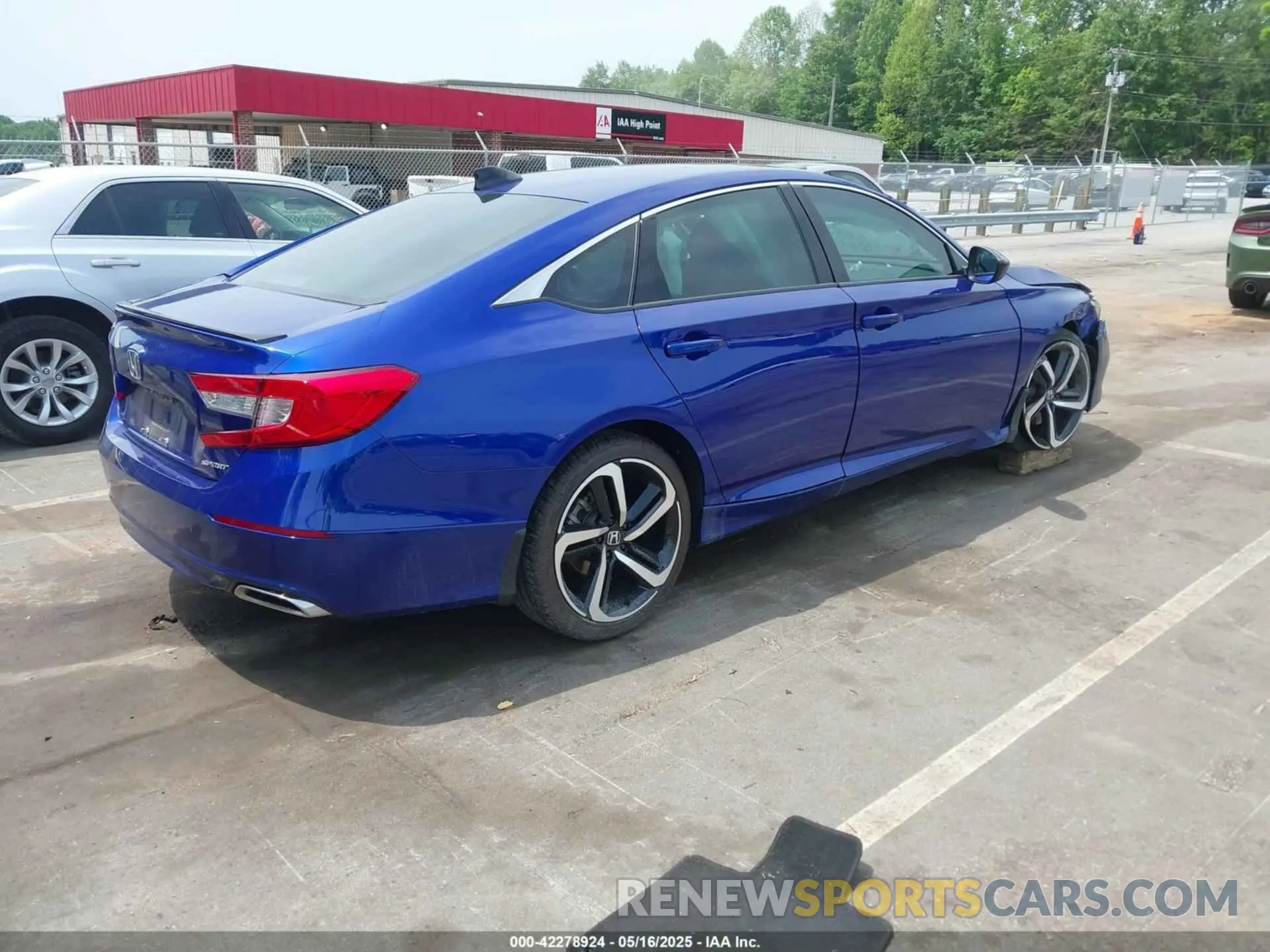 4 Photograph of a damaged car 1HGCV1F39NA089561 HONDA ACCORD 2022