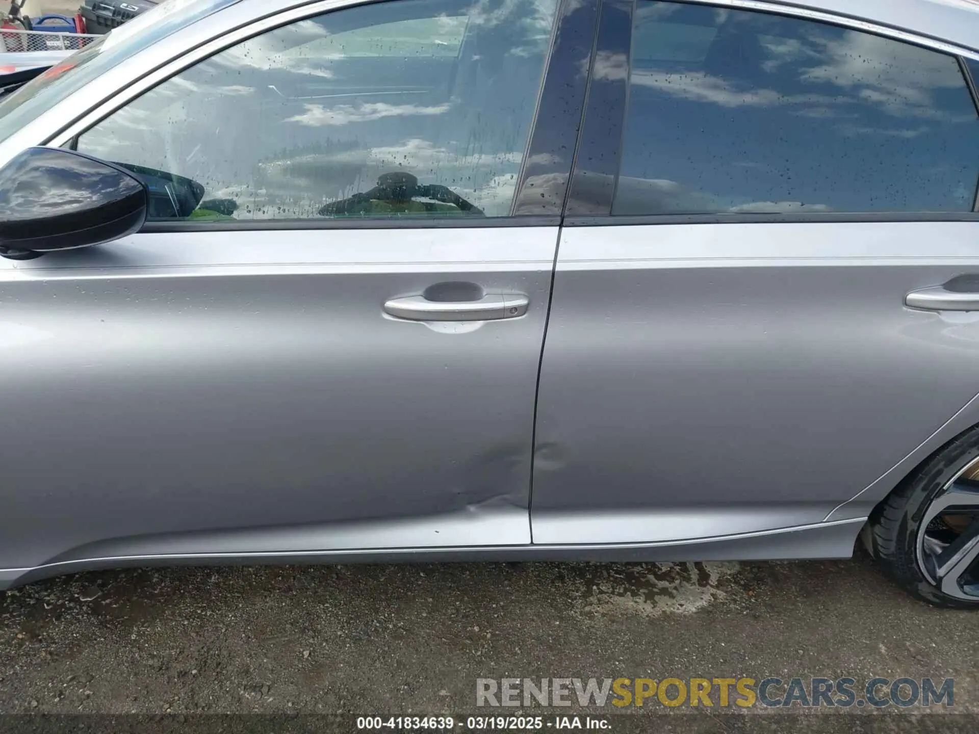 19 Photograph of a damaged car 1HGCV1F3XNA022001 HONDA ACCORD 2022