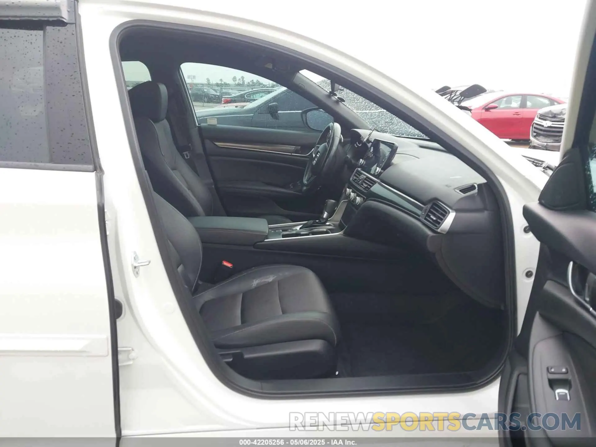 5 Photograph of a damaged car 1HGCV1F3XNA024041 HONDA ACCORD 2022