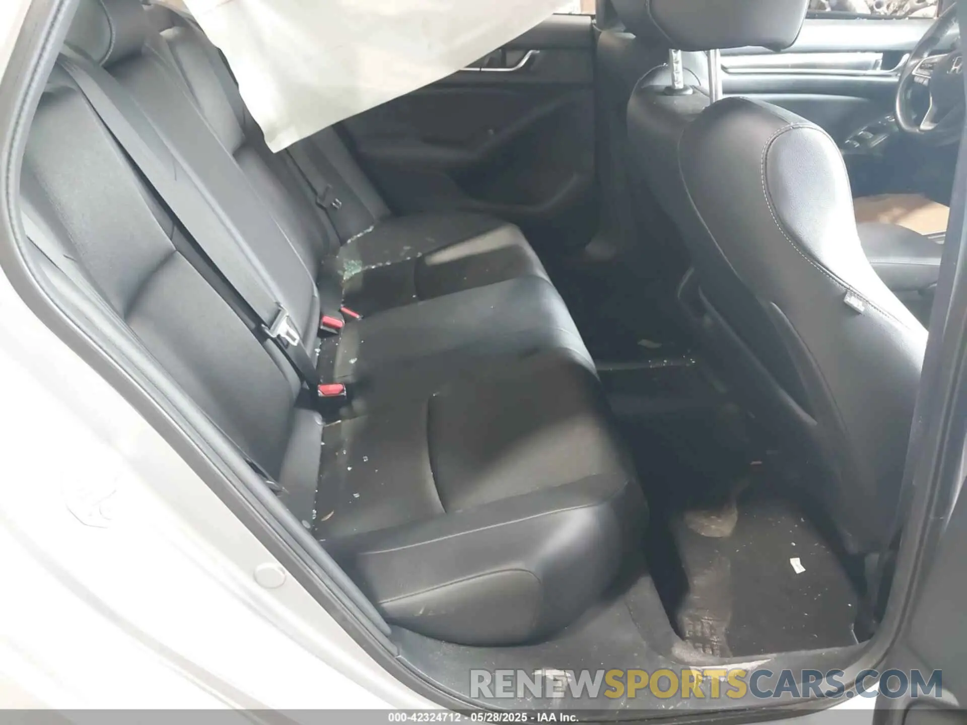 8 Photograph of a damaged car 1HGCV1F3XNA091349 HONDA ACCORD 2022