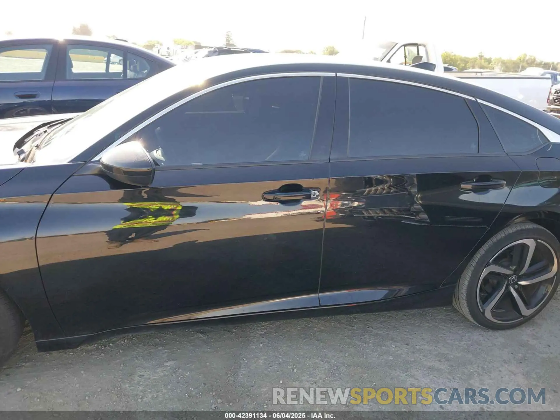 13 Photograph of a damaged car 1HGCV1F40NA061625 HONDA ACCORD 2022