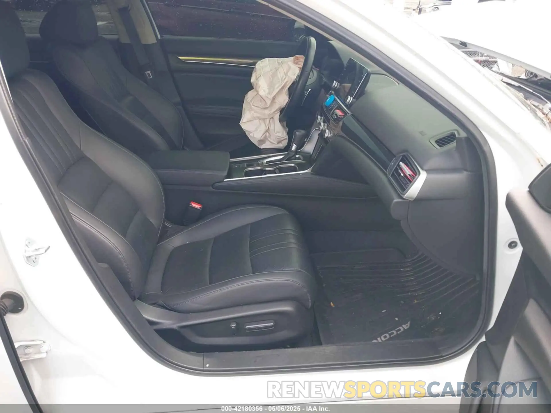 5 Photograph of a damaged car 1HGCV1F41NA072827 HONDA ACCORD 2022