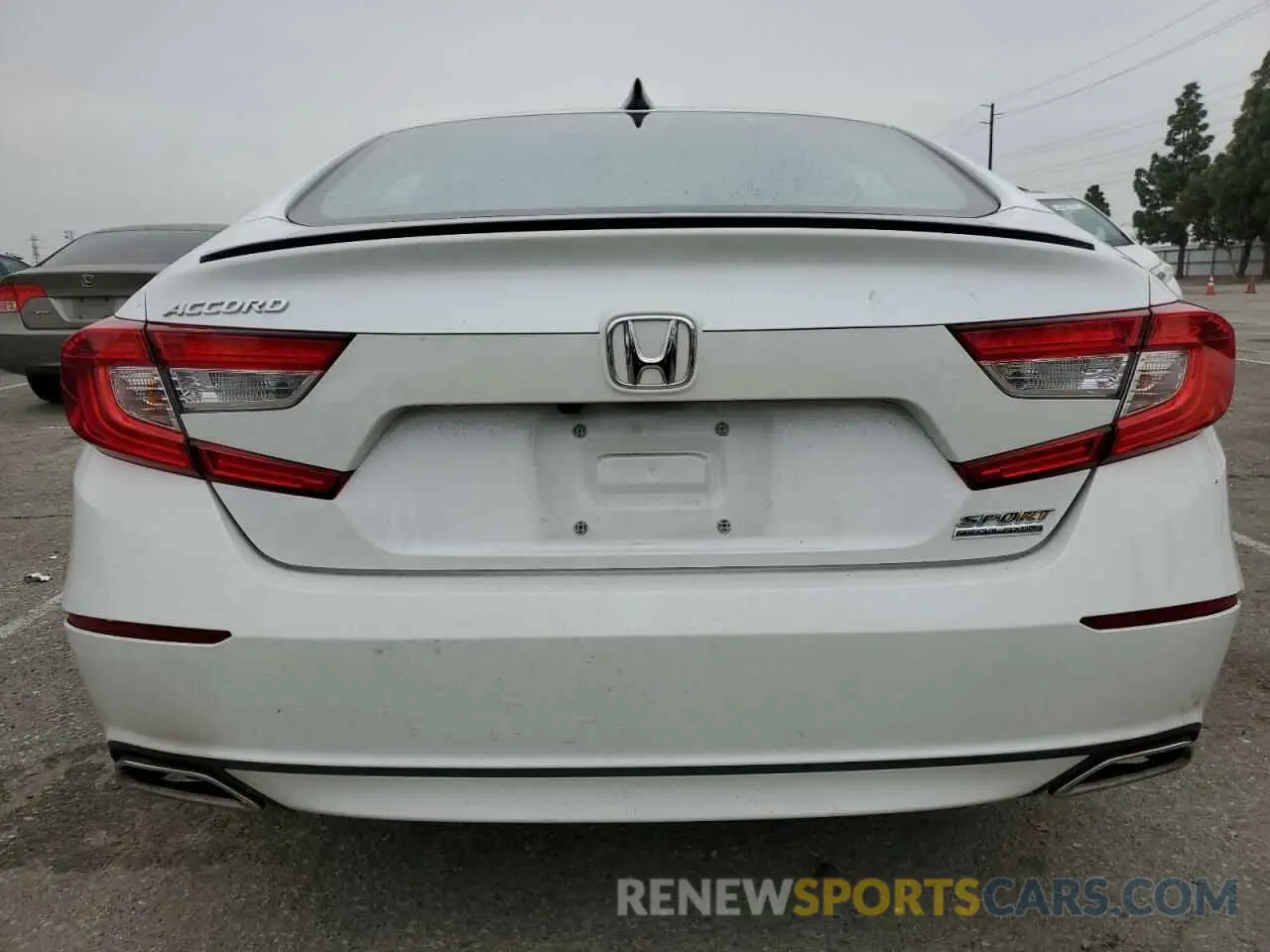6 Photograph of a damaged car 1HGCV1F42NA016752 HONDA ACCORD 2022
