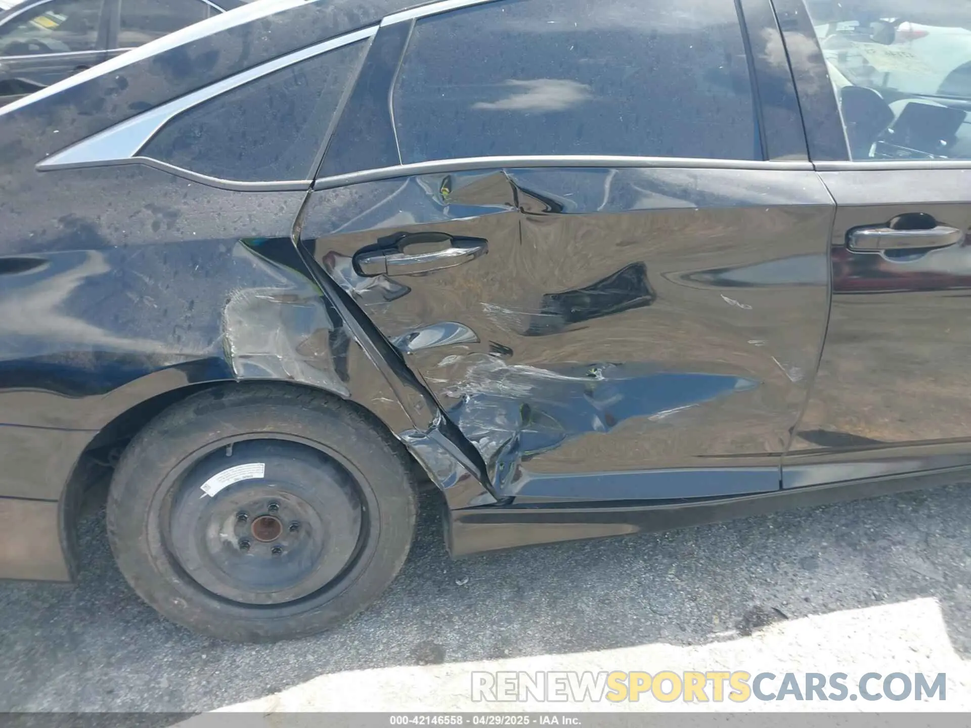 6 Photograph of a damaged car 1HGCV1F42NA034507 HONDA ACCORD 2022