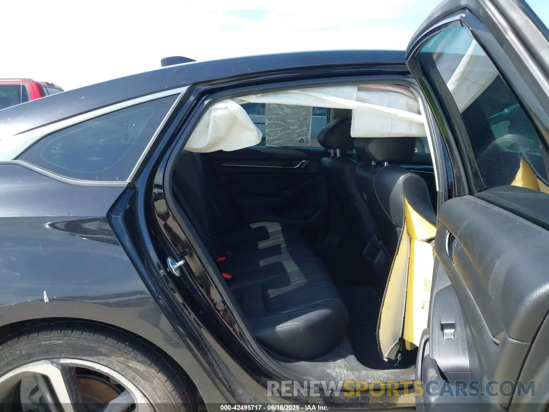 8 Photograph of a damaged car 1HGCV1F42NA054904 HONDA ACCORD 2022