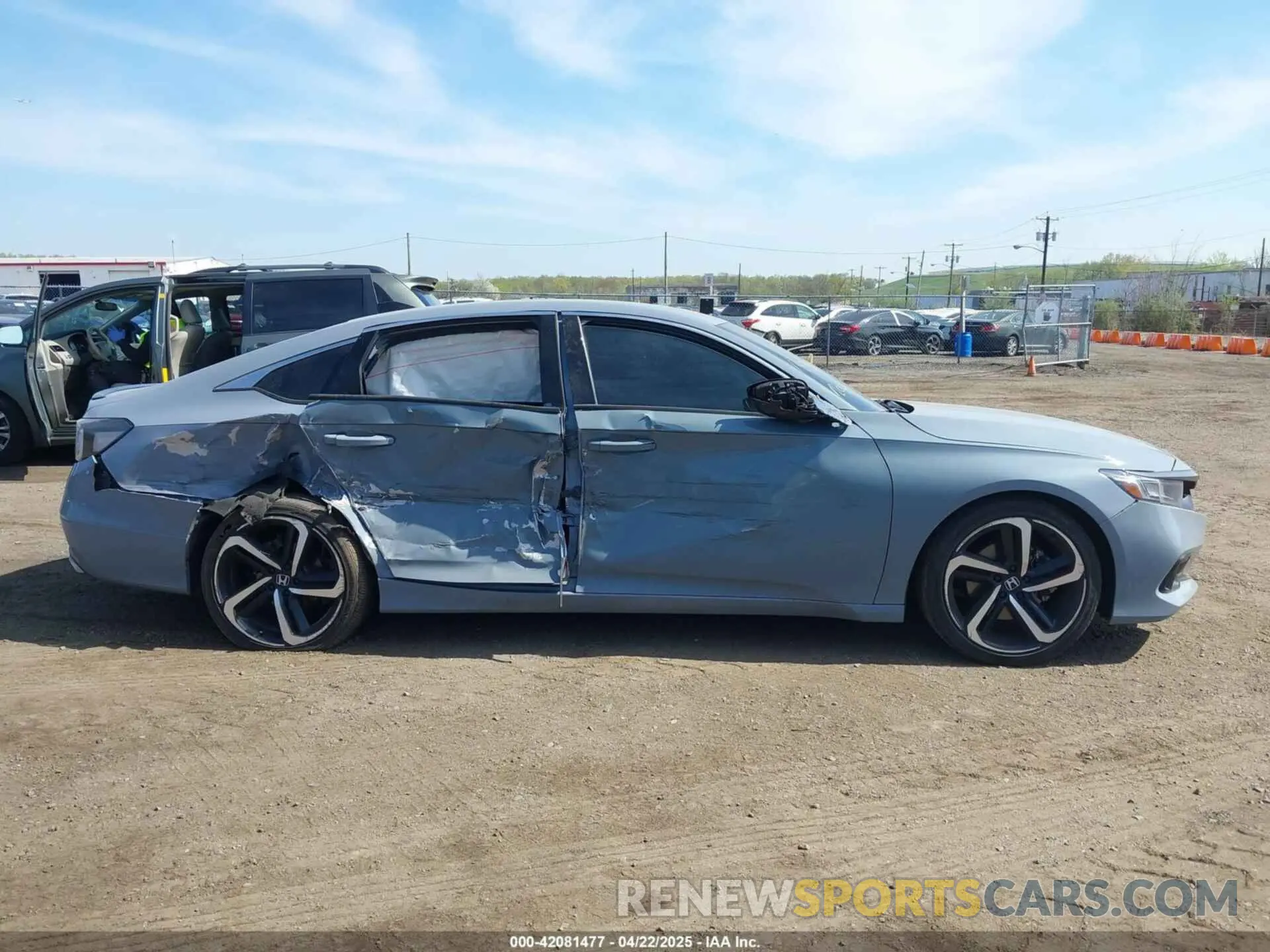 13 Photograph of a damaged car 1HGCV1F42NA065319 HONDA ACCORD 2022