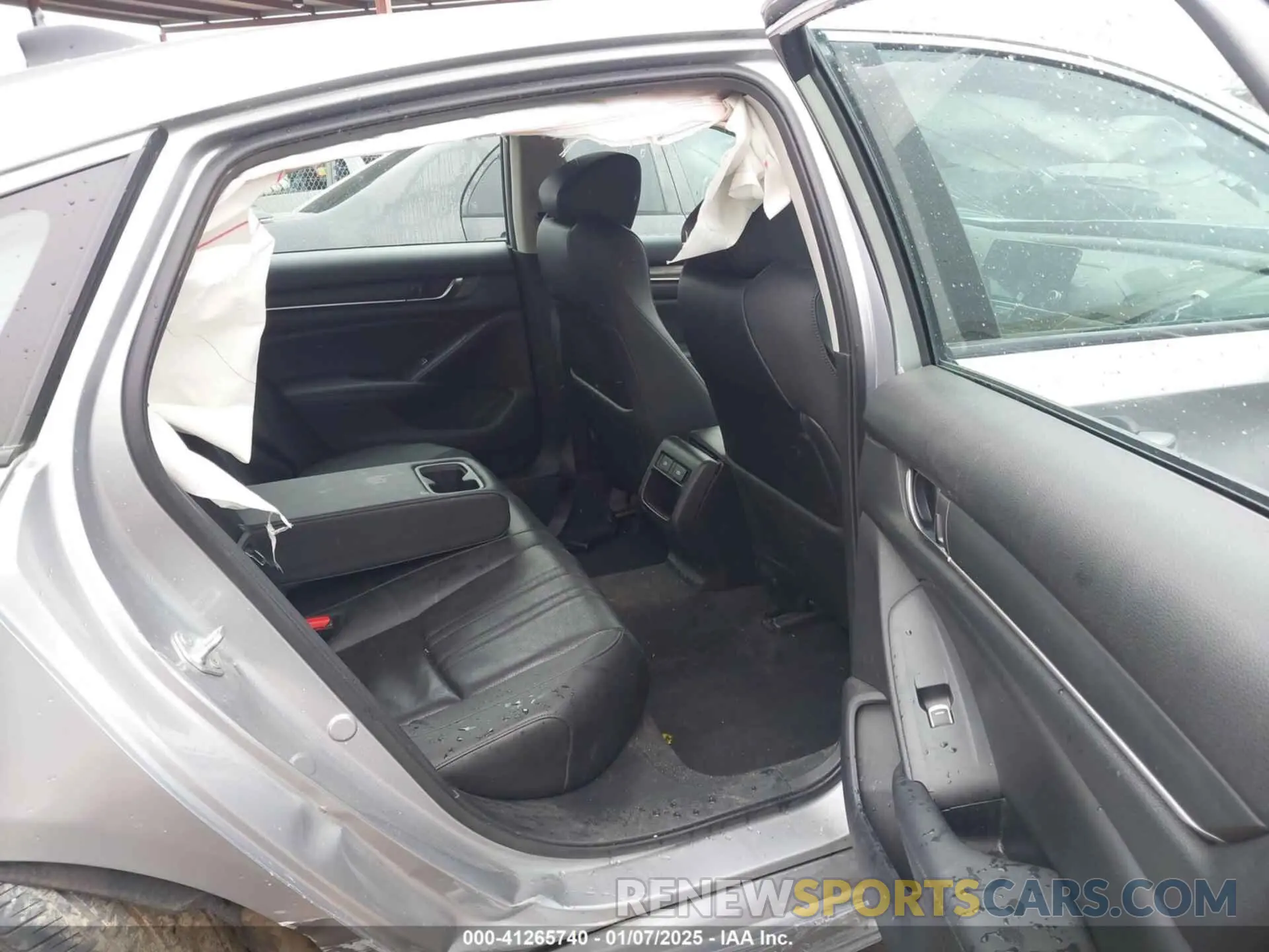8 Photograph of a damaged car 1HGCV1F42NA073338 HONDA ACCORD 2022