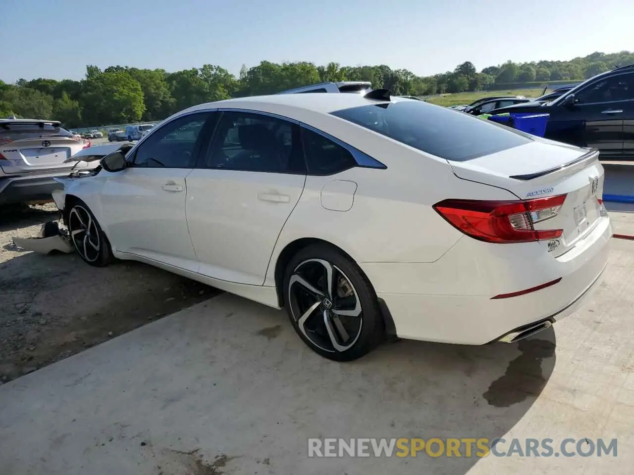 2 Photograph of a damaged car 1HGCV1F42NA096070 HONDA ACCORD 2022