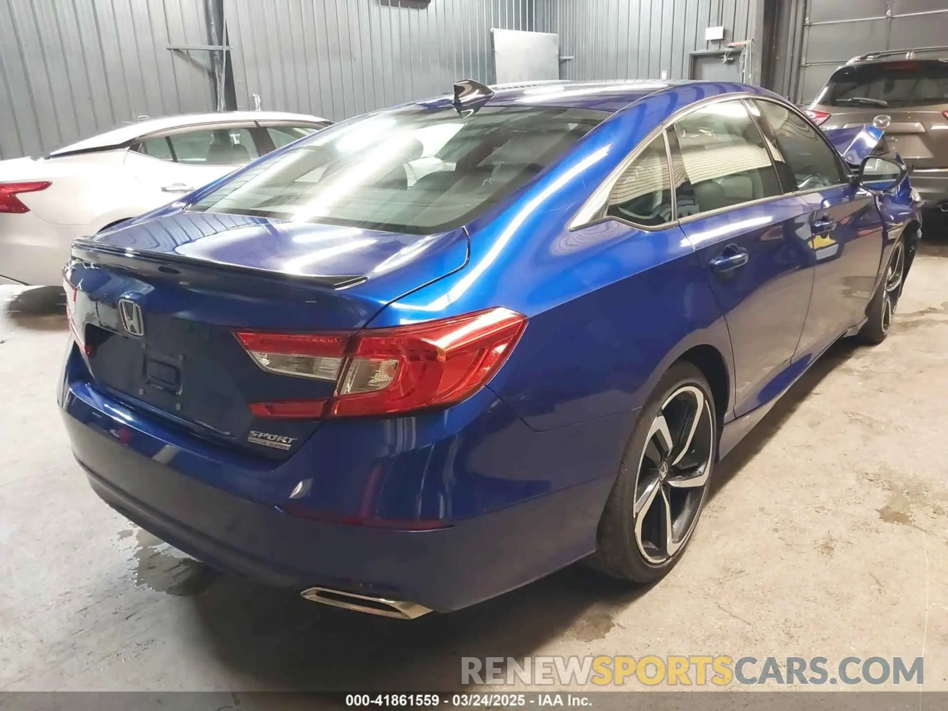 4 Photograph of a damaged car 1HGCV1F42NA118648 HONDA ACCORD 2022