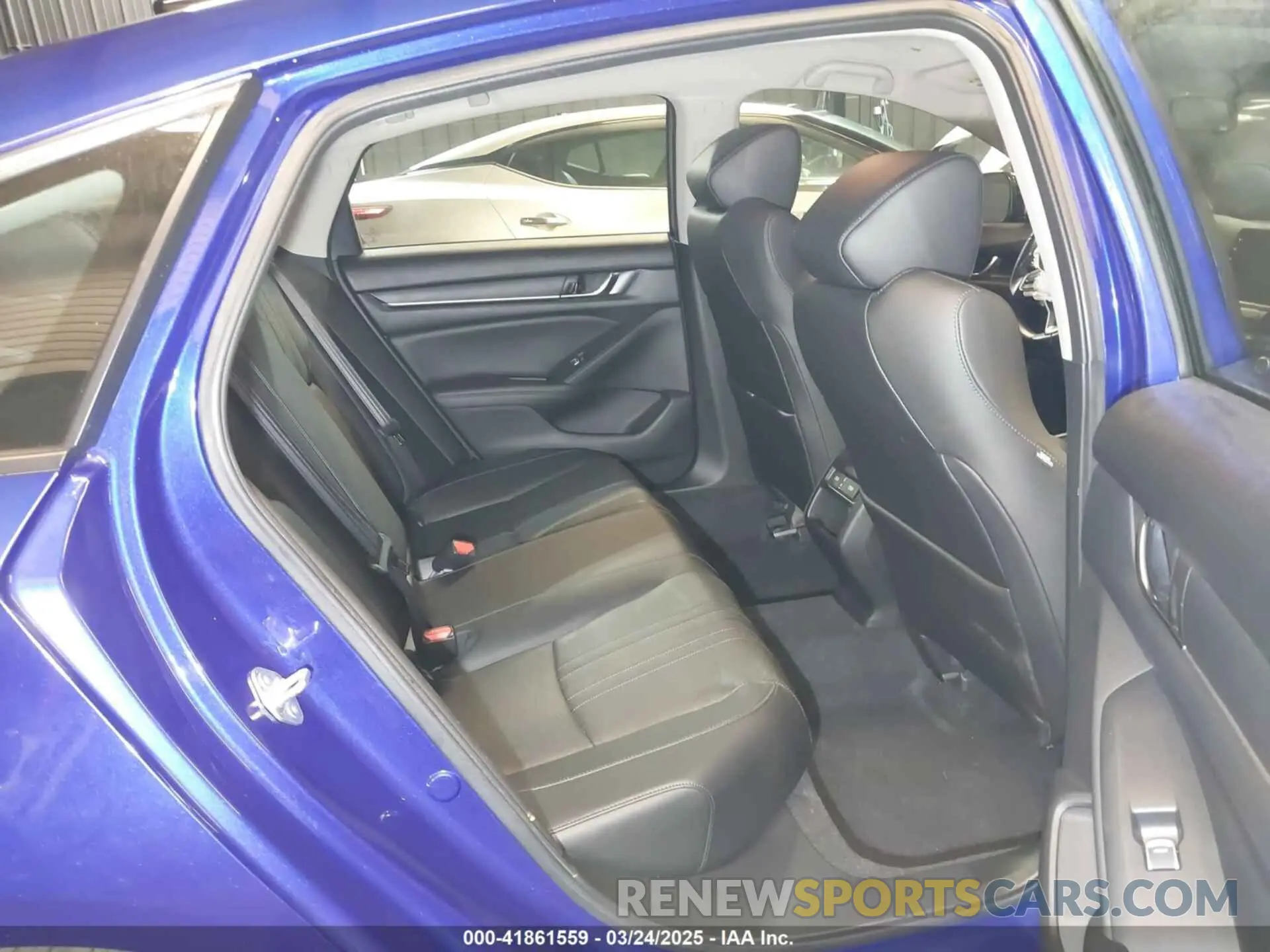 8 Photograph of a damaged car 1HGCV1F42NA118648 HONDA ACCORD 2022