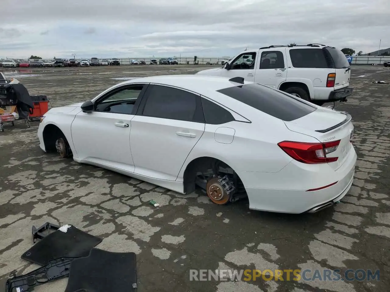 2 Photograph of a damaged car 1HGCV1F43NA055737 HONDA ACCORD 2022