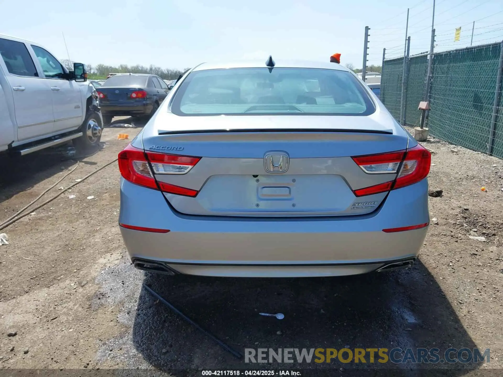 16 Photograph of a damaged car 1HGCV1F43NA080895 HONDA ACCORD 2022