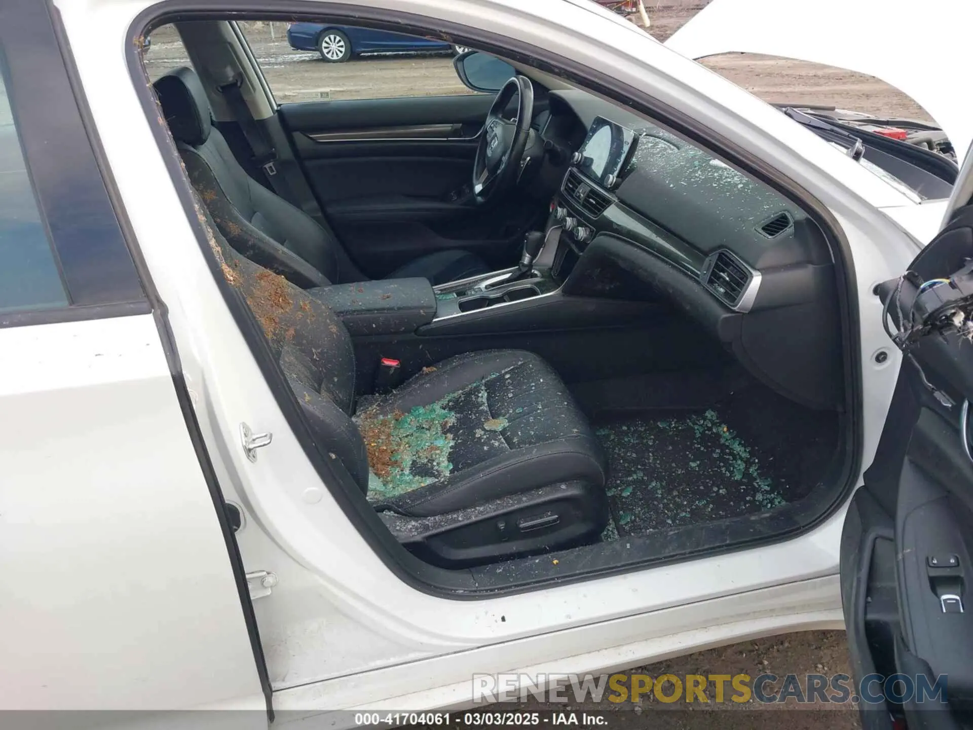 5 Photograph of a damaged car 1HGCV1F43NA084624 HONDA ACCORD 2022