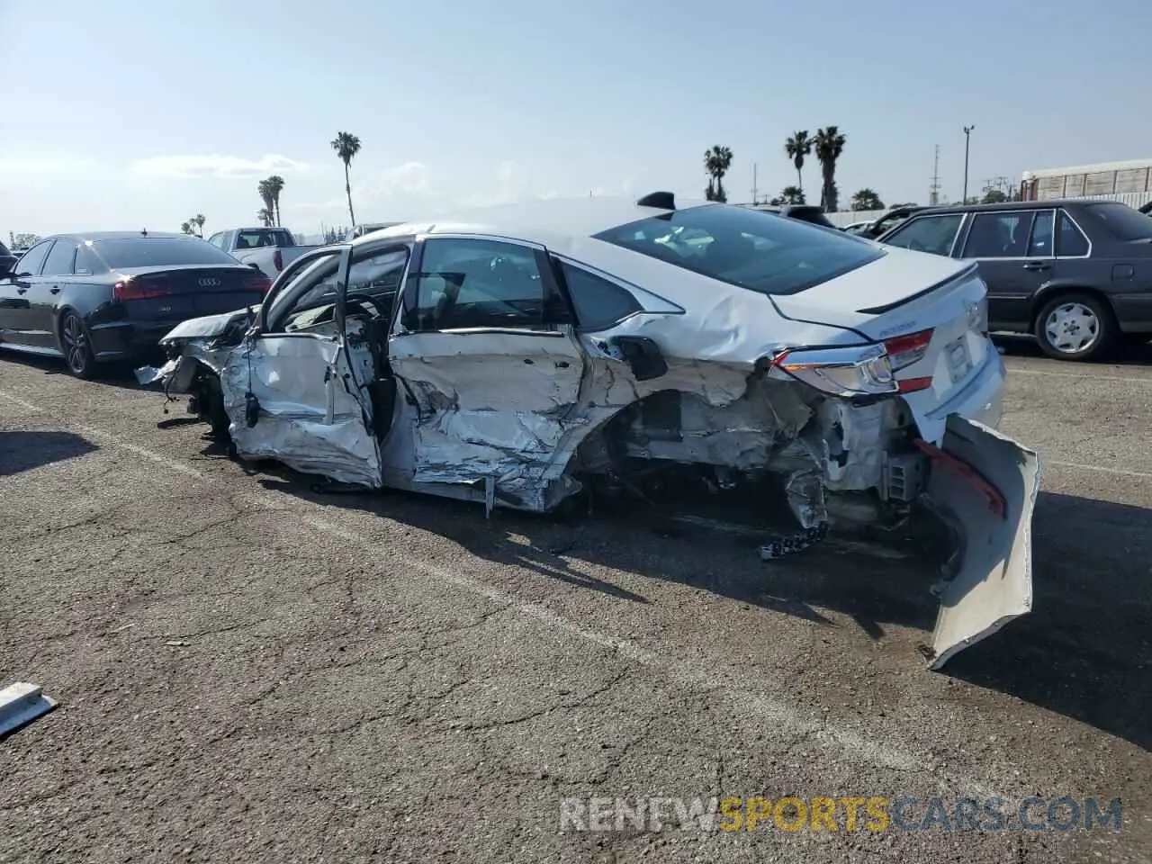 2 Photograph of a damaged car 1HGCV1F43NA092805 HONDA ACCORD 2022
