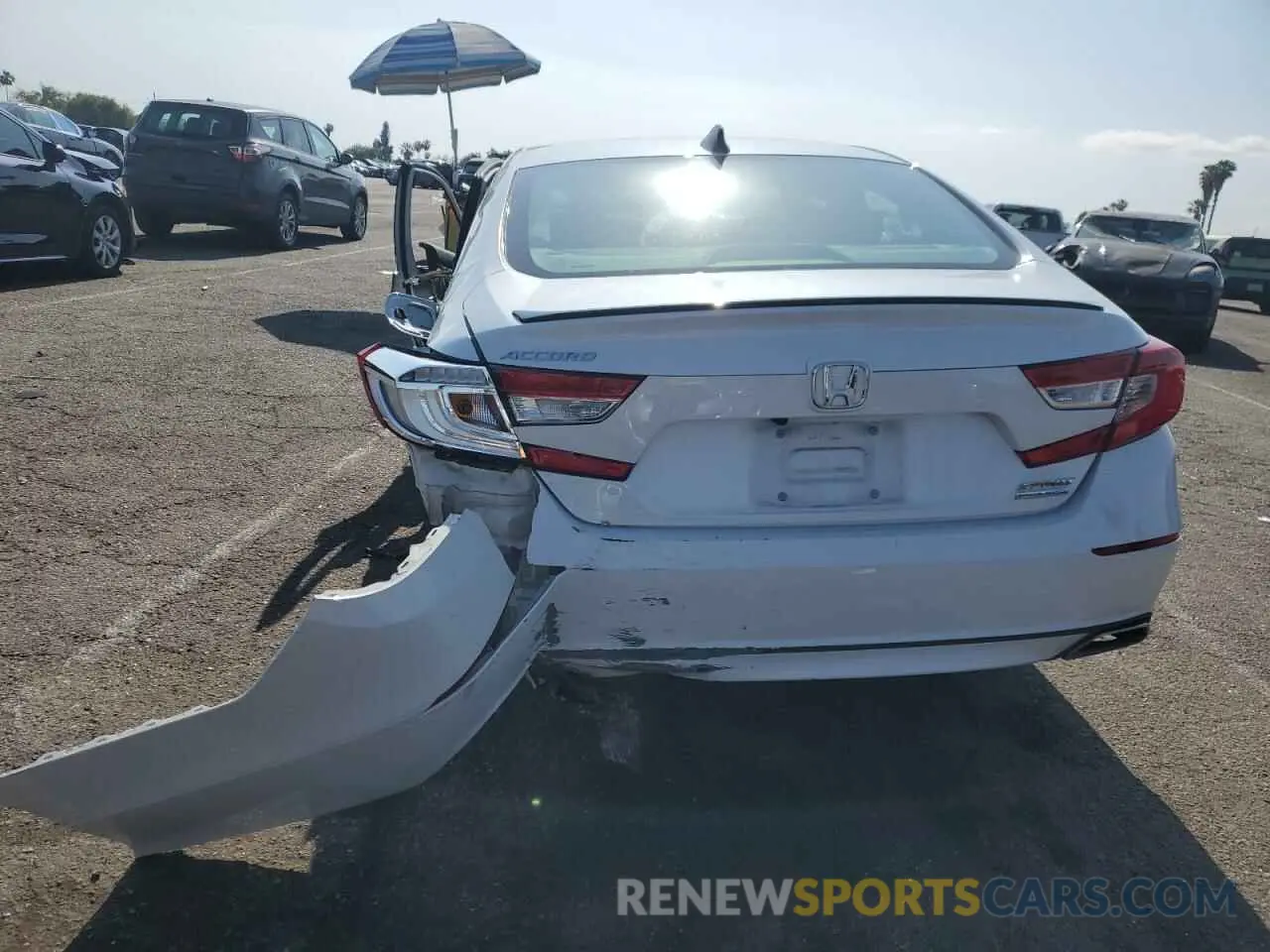 6 Photograph of a damaged car 1HGCV1F43NA092805 HONDA ACCORD 2022