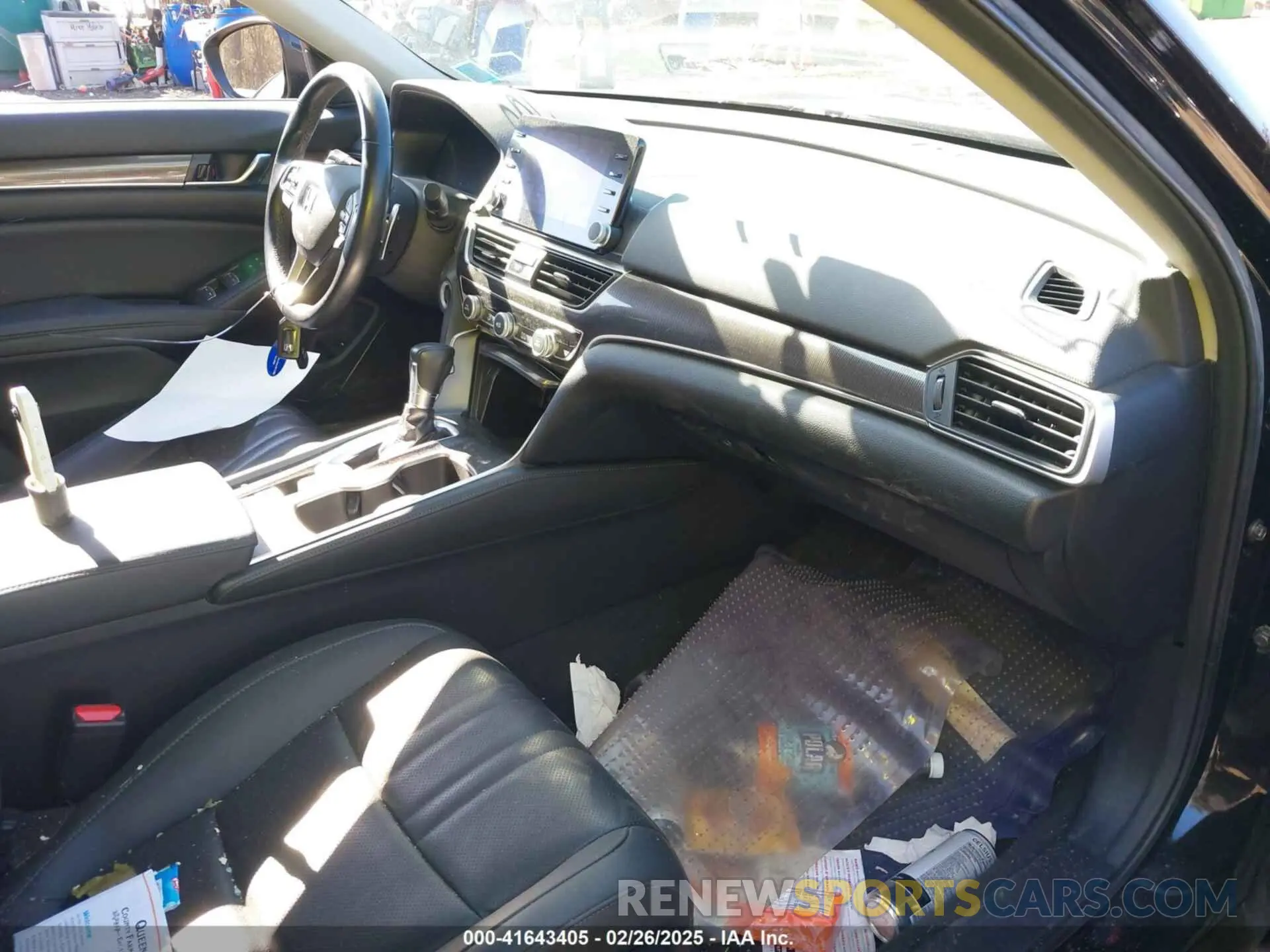 5 Photograph of a damaged car 1HGCV1F44NA027784 HONDA ACCORD 2022