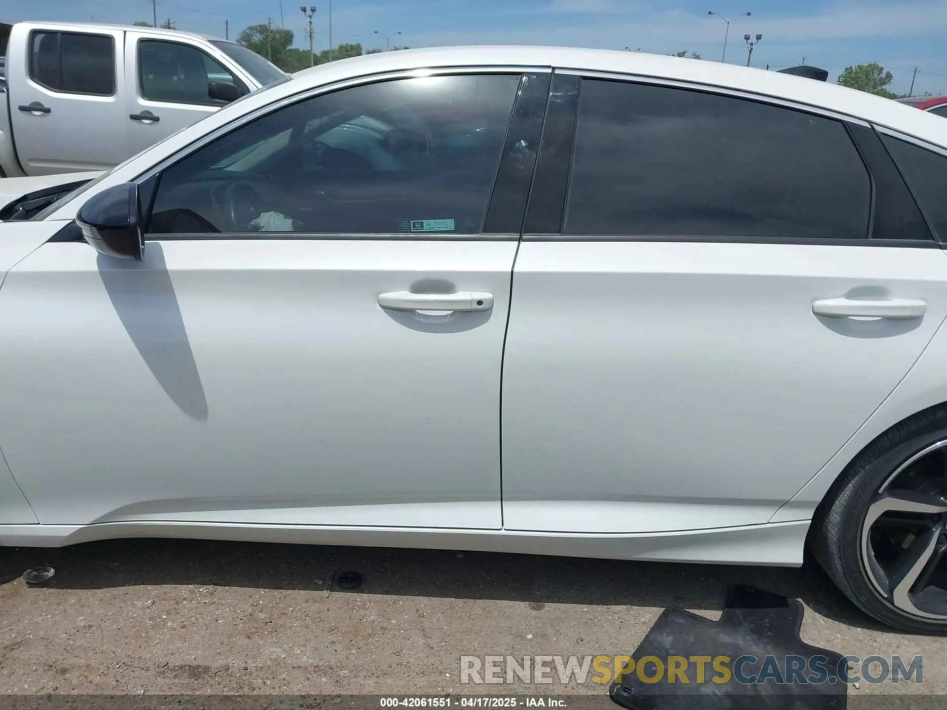14 Photograph of a damaged car 1HGCV1F45NA021573 HONDA ACCORD 2022
