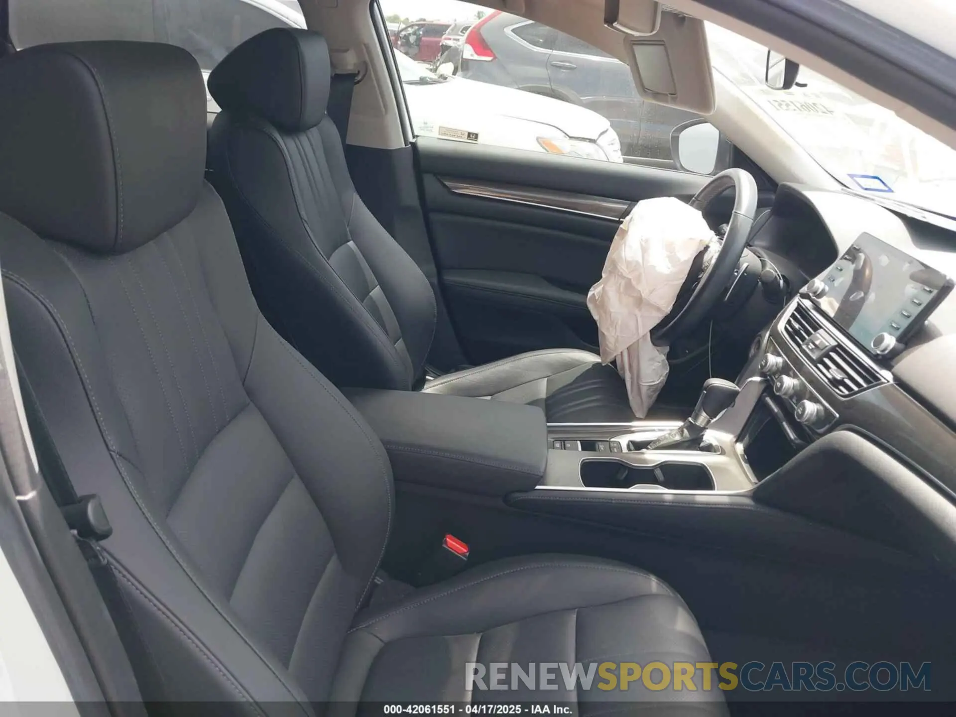 5 Photograph of a damaged car 1HGCV1F45NA021573 HONDA ACCORD 2022