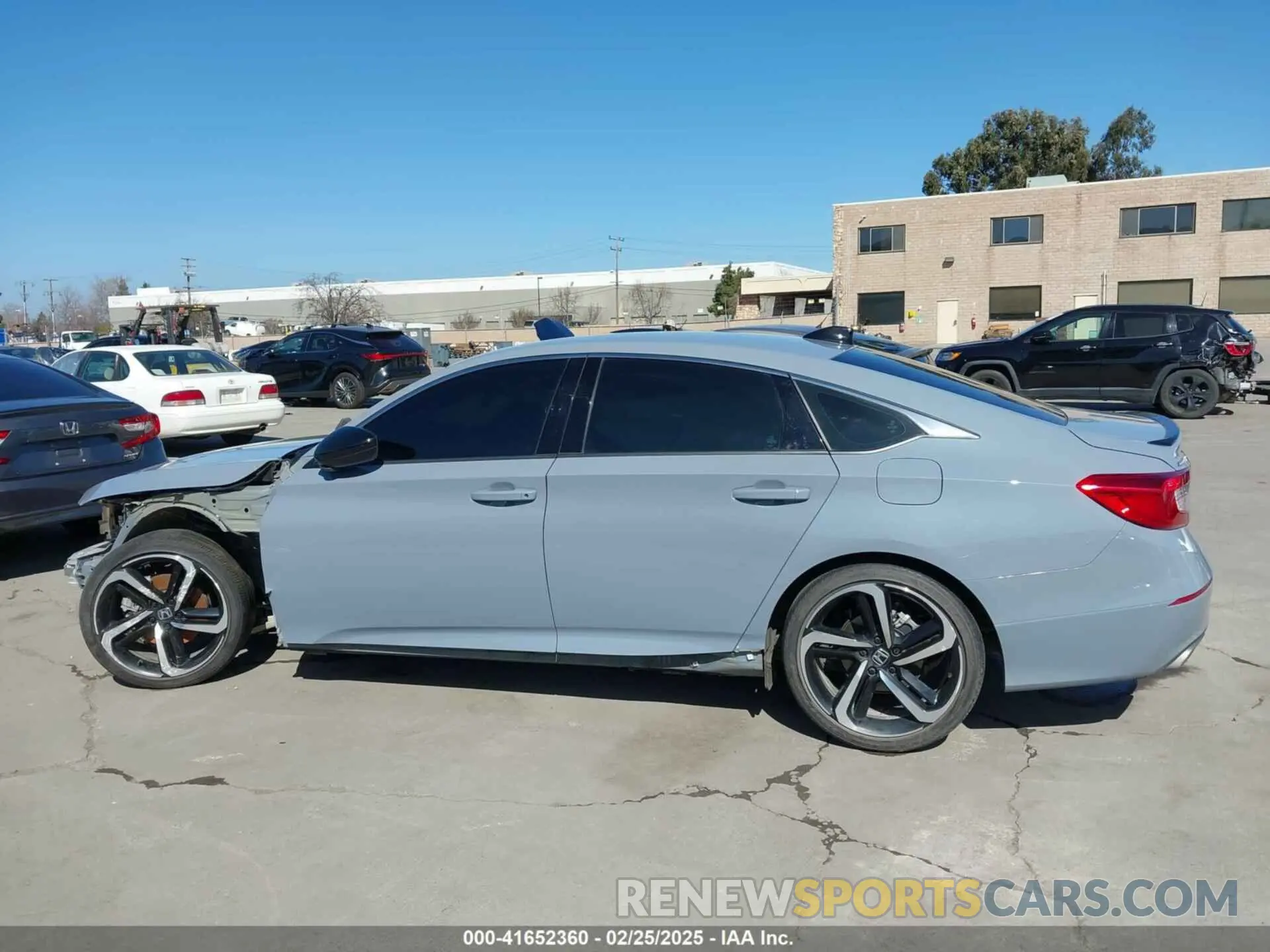 15 Photograph of a damaged car 1HGCV1F45NA053052 HONDA ACCORD 2022