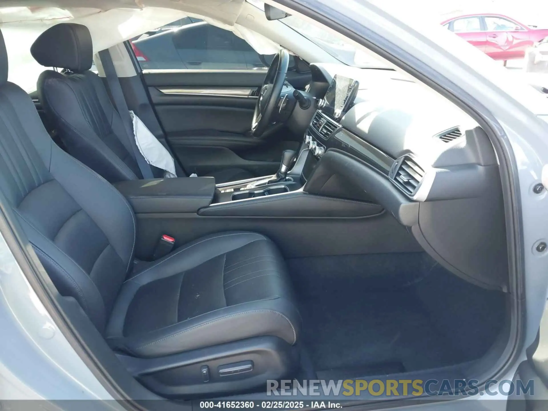 5 Photograph of a damaged car 1HGCV1F45NA053052 HONDA ACCORD 2022