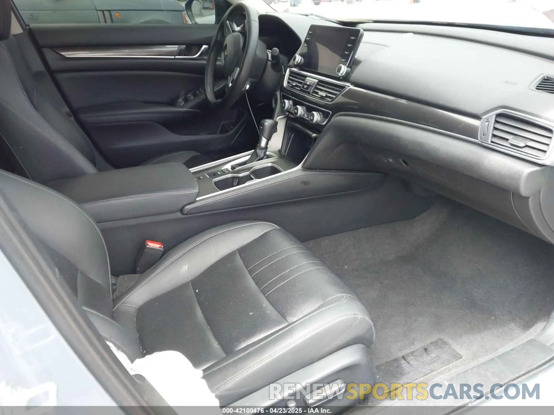 5 Photograph of a damaged car 1HGCV1F45NA056498 HONDA ACCORD 2022