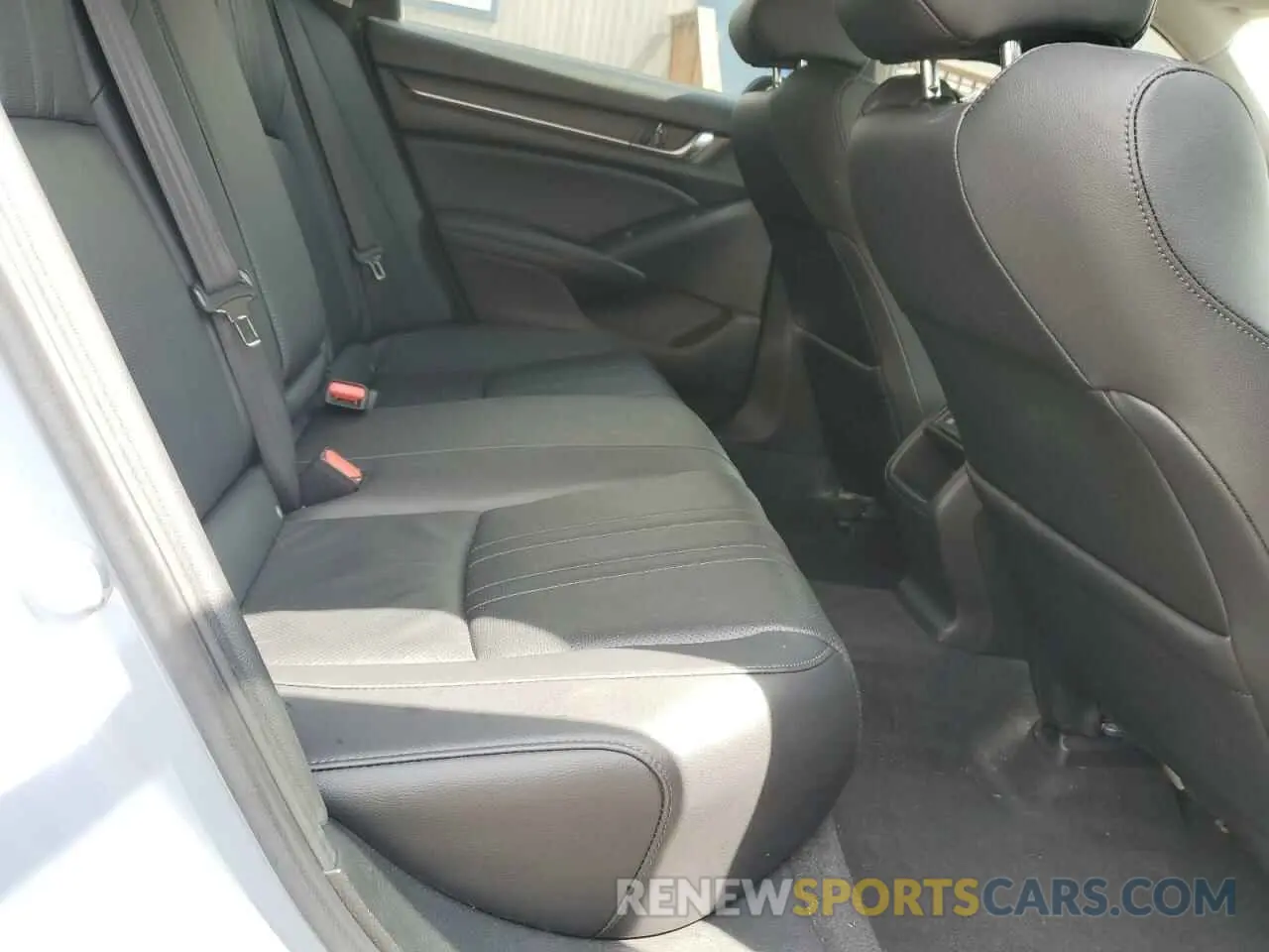 10 Photograph of a damaged car 1HGCV1F45NA056517 HONDA ACCORD 2022