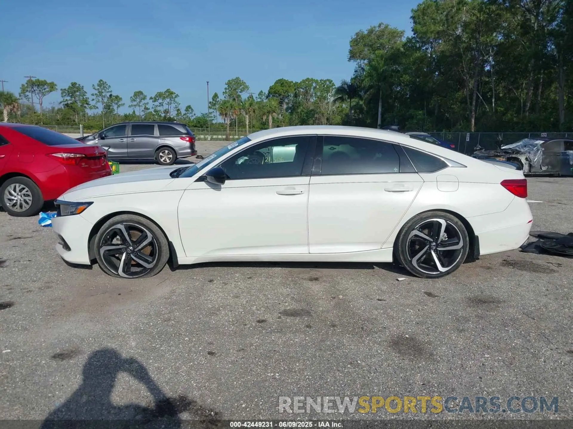 14 Photograph of a damaged car 1HGCV1F45NA069963 HONDA ACCORD 2022