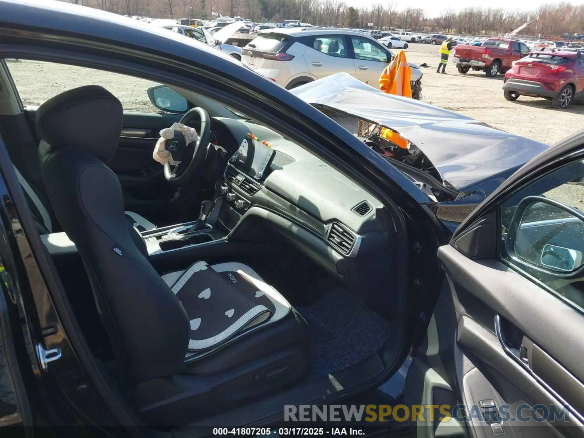 5 Photograph of a damaged car 1HGCV1F45NA082549 HONDA ACCORD 2022