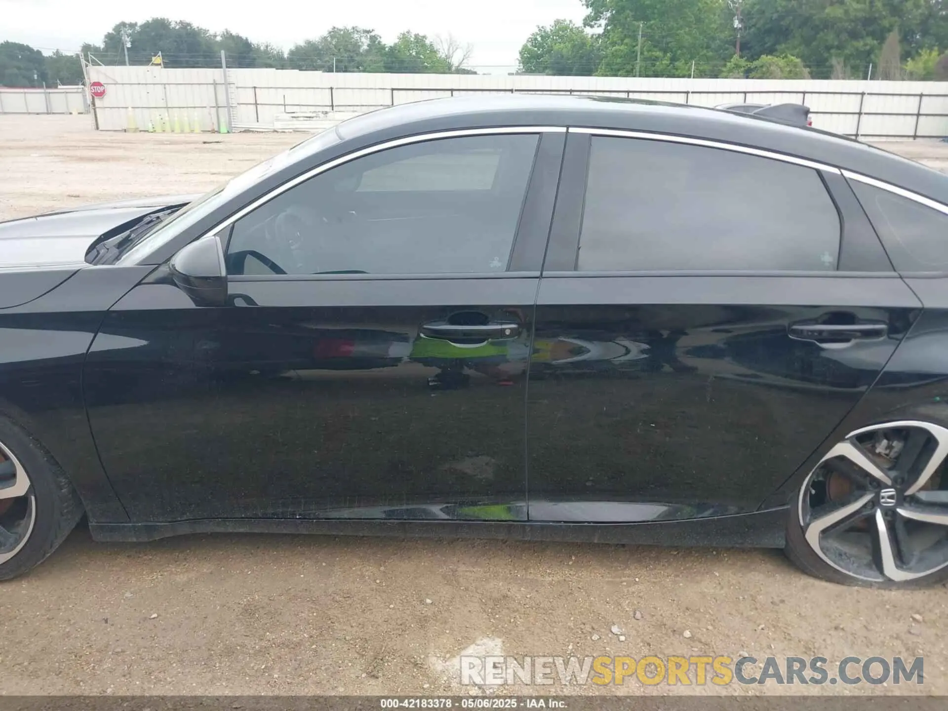 15 Photograph of a damaged car 1HGCV1F46NA015698 HONDA ACCORD 2022