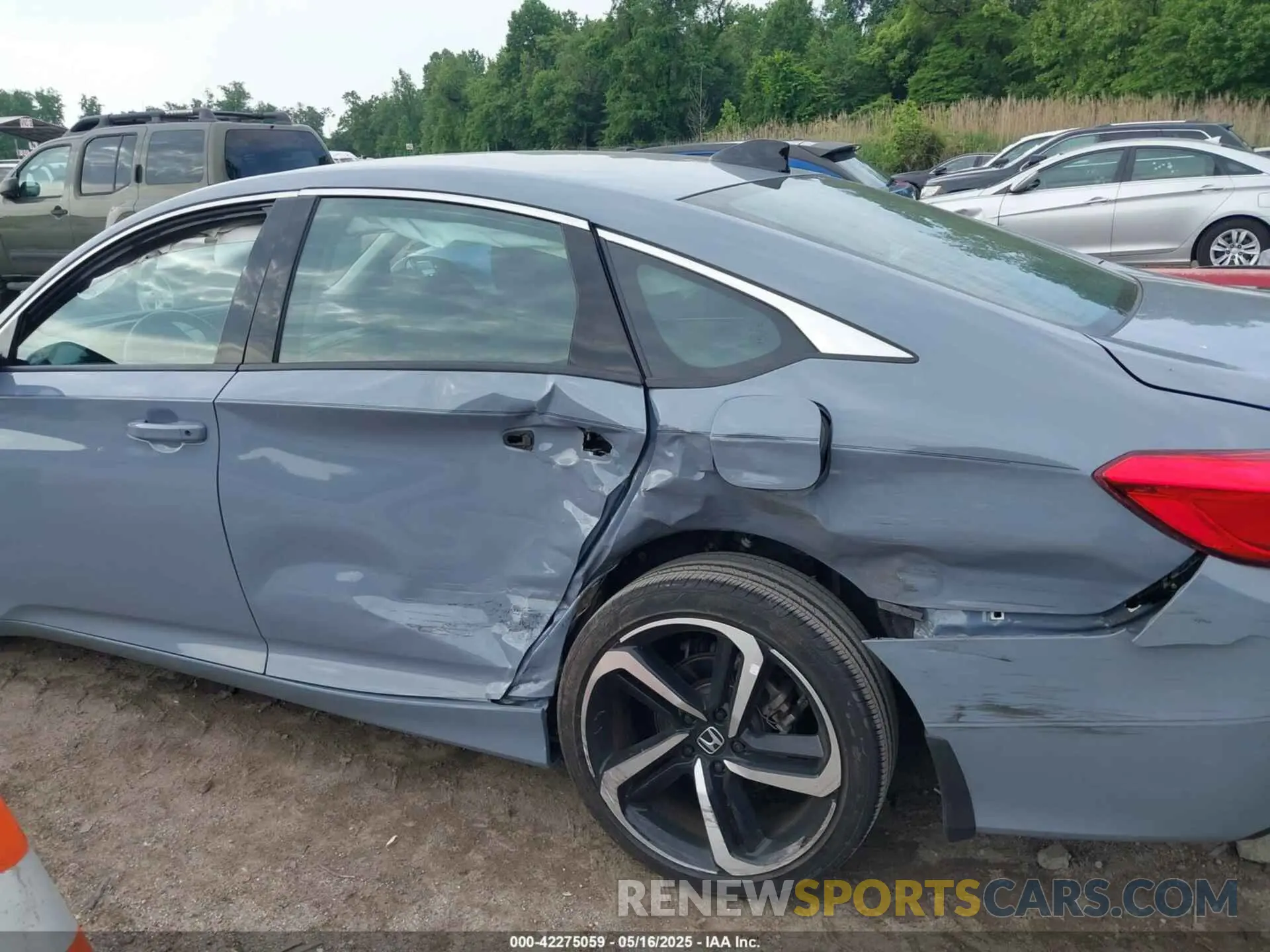 17 Photograph of a damaged car 1HGCV1F46NA036809 HONDA ACCORD 2022