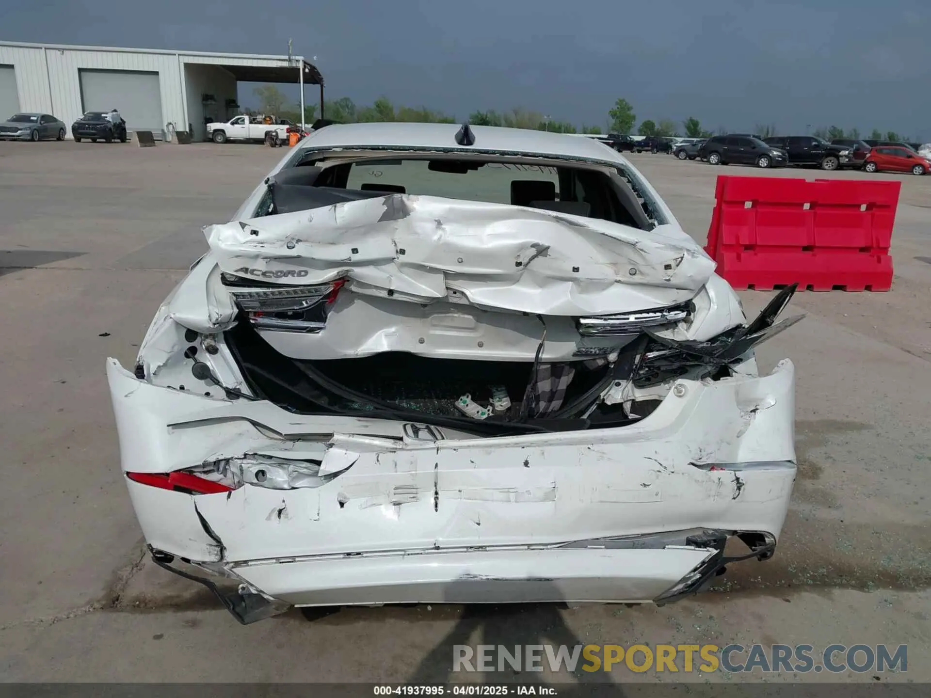 17 Photograph of a damaged car 1HGCV1F46NA061743 HONDA ACCORD 2022