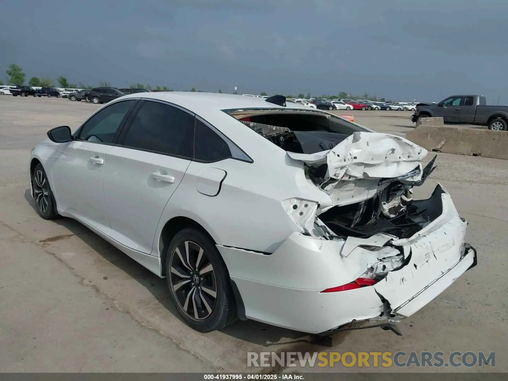 3 Photograph of a damaged car 1HGCV1F46NA061743 HONDA ACCORD 2022