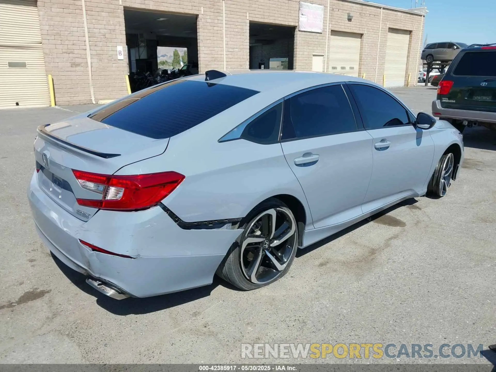 4 Photograph of a damaged car 1HGCV1F46NA067560 HONDA ACCORD 2022
