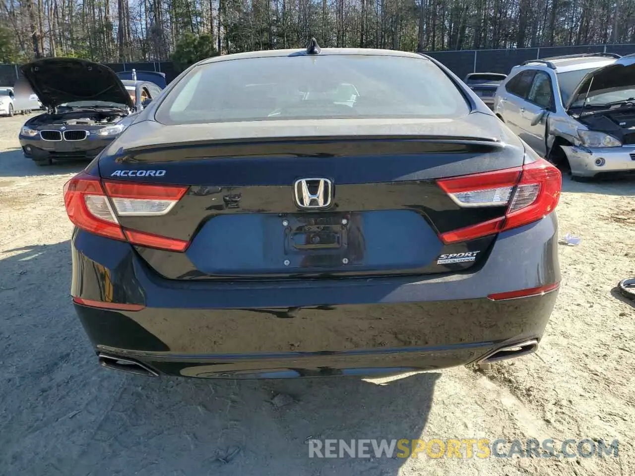 6 Photograph of a damaged car 1HGCV1F46NA069289 HONDA ACCORD 2022