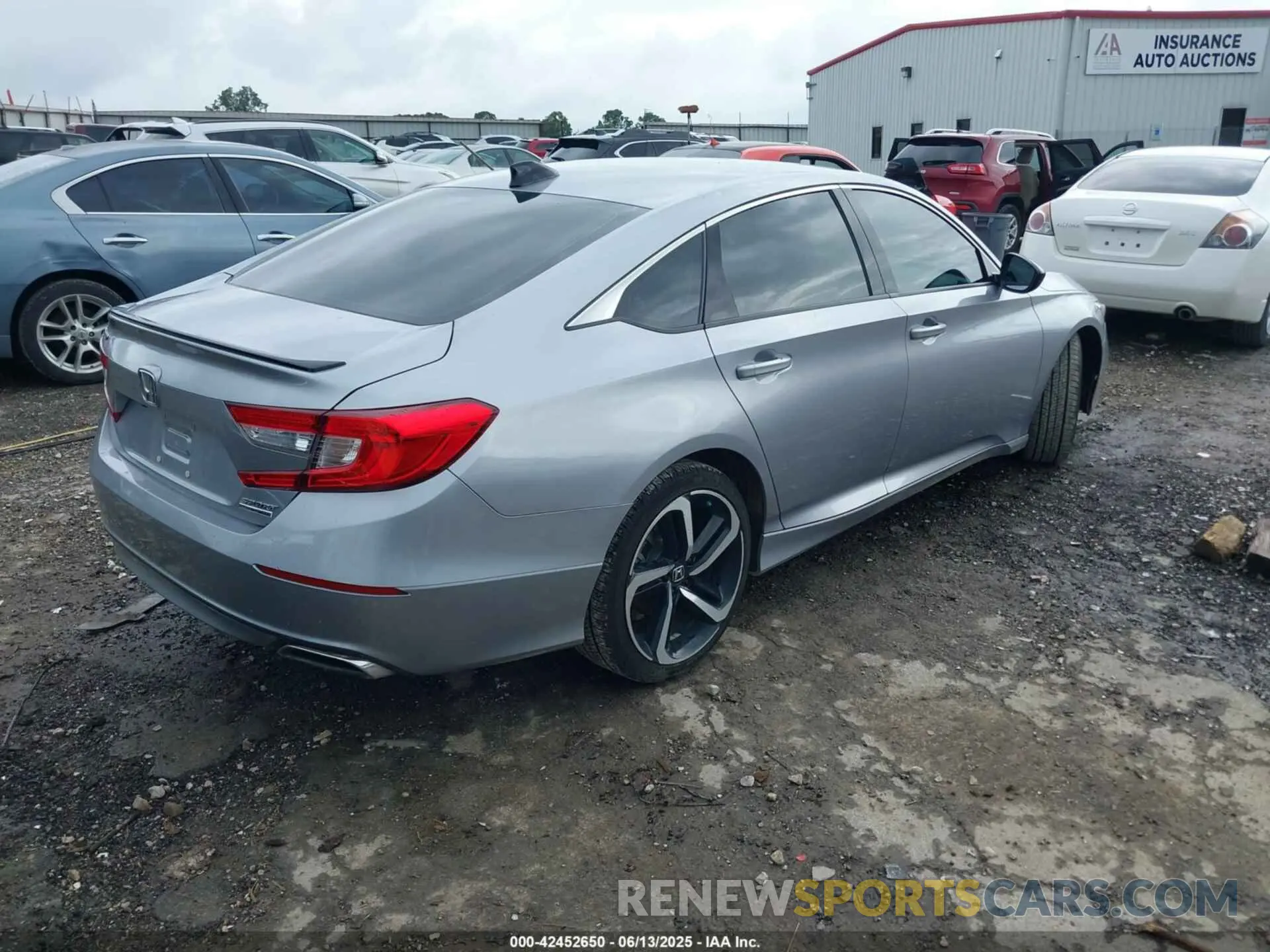 4 Photograph of a damaged car 1HGCV1F47NA017458 HONDA ACCORD 2022