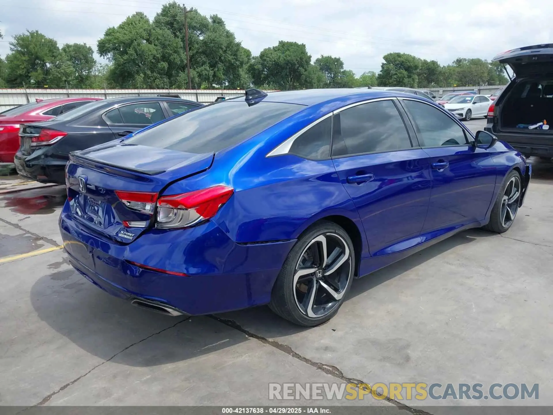 4 Photograph of a damaged car 1HGCV1F47NA022529 HONDA ACCORD 2022