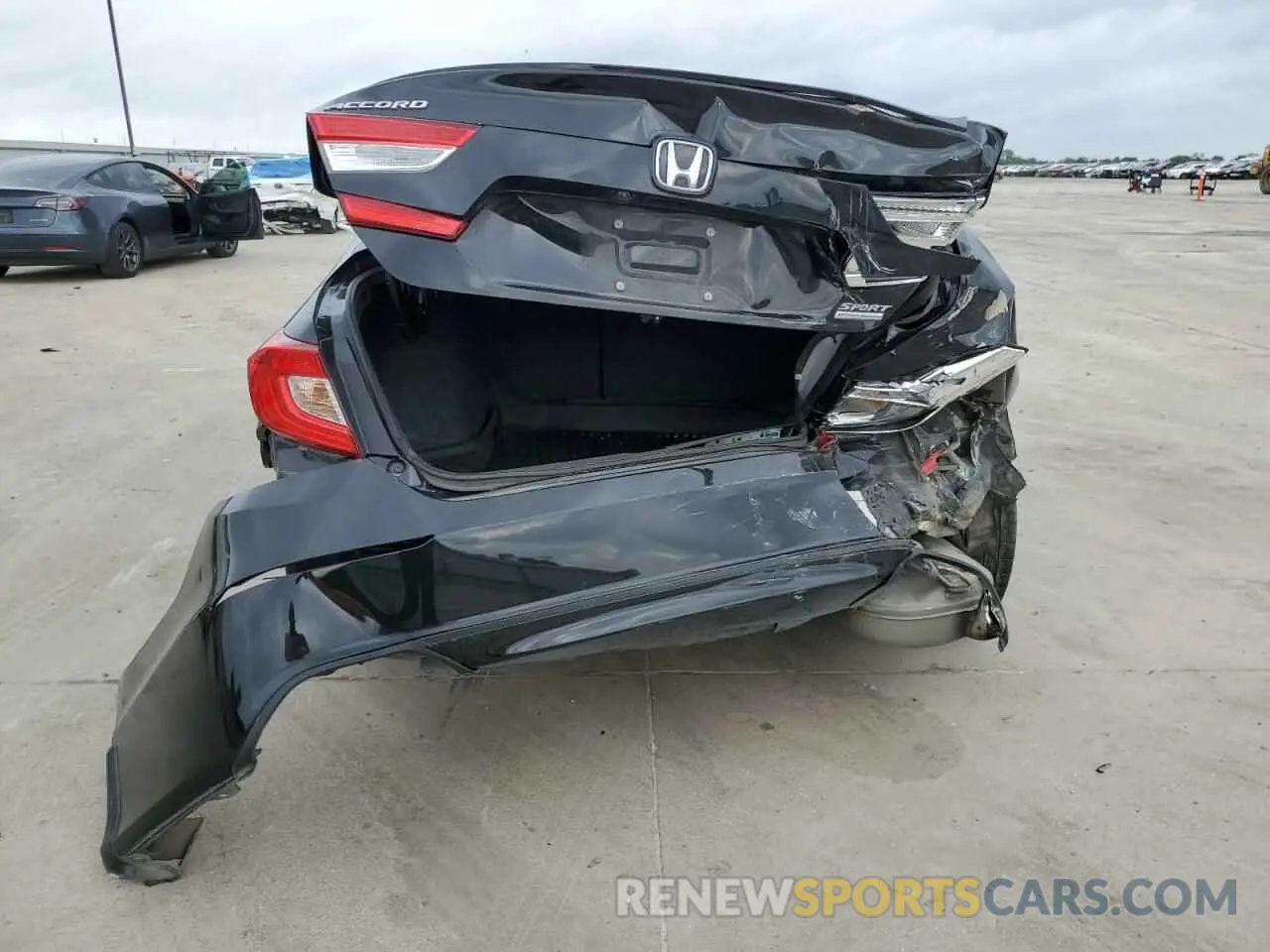 6 Photograph of a damaged car 1HGCV1F48NA007358 HONDA ACCORD 2022