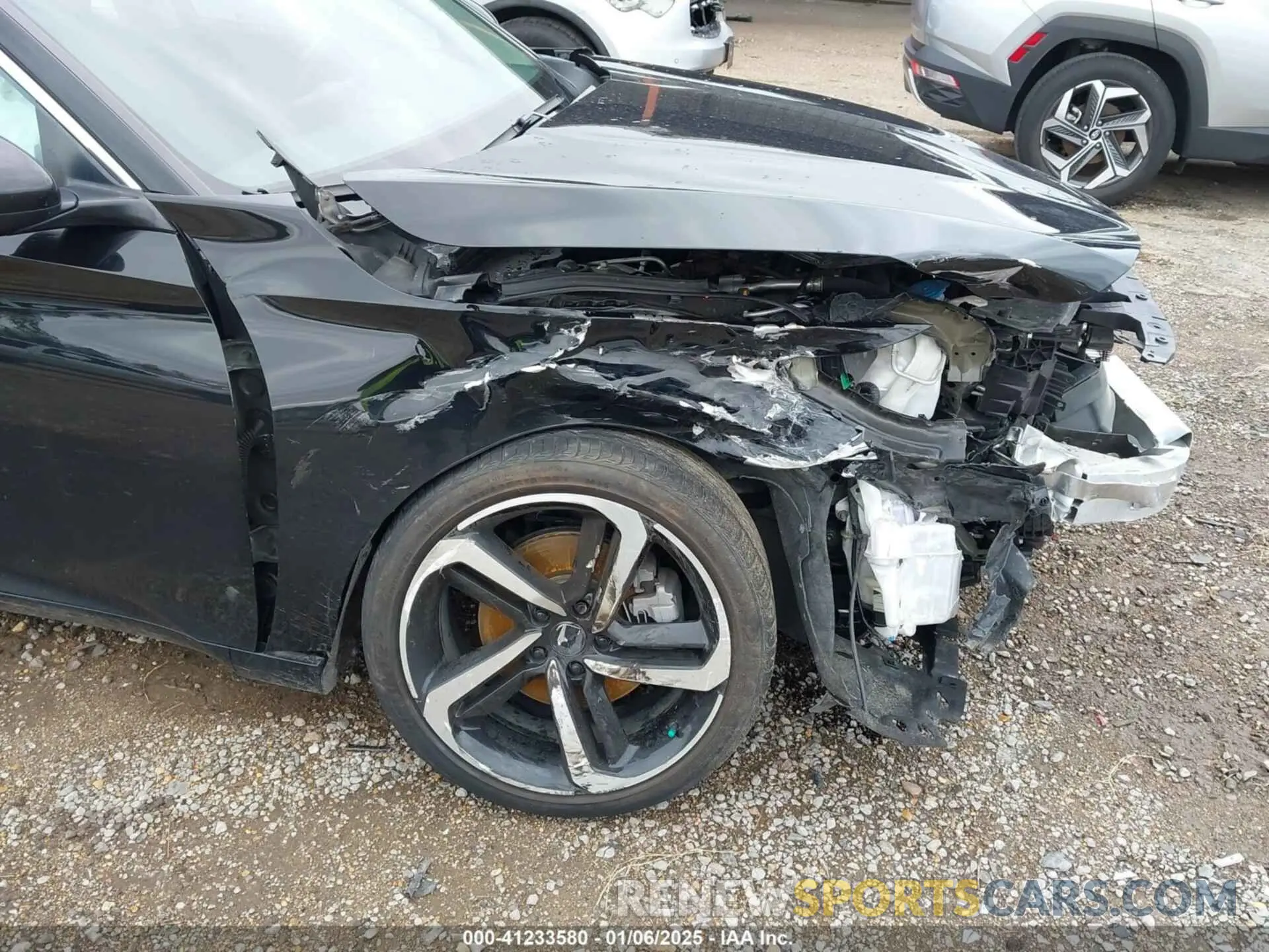 19 Photograph of a damaged car 1HGCV1F48NA015718 HONDA ACCORD 2022