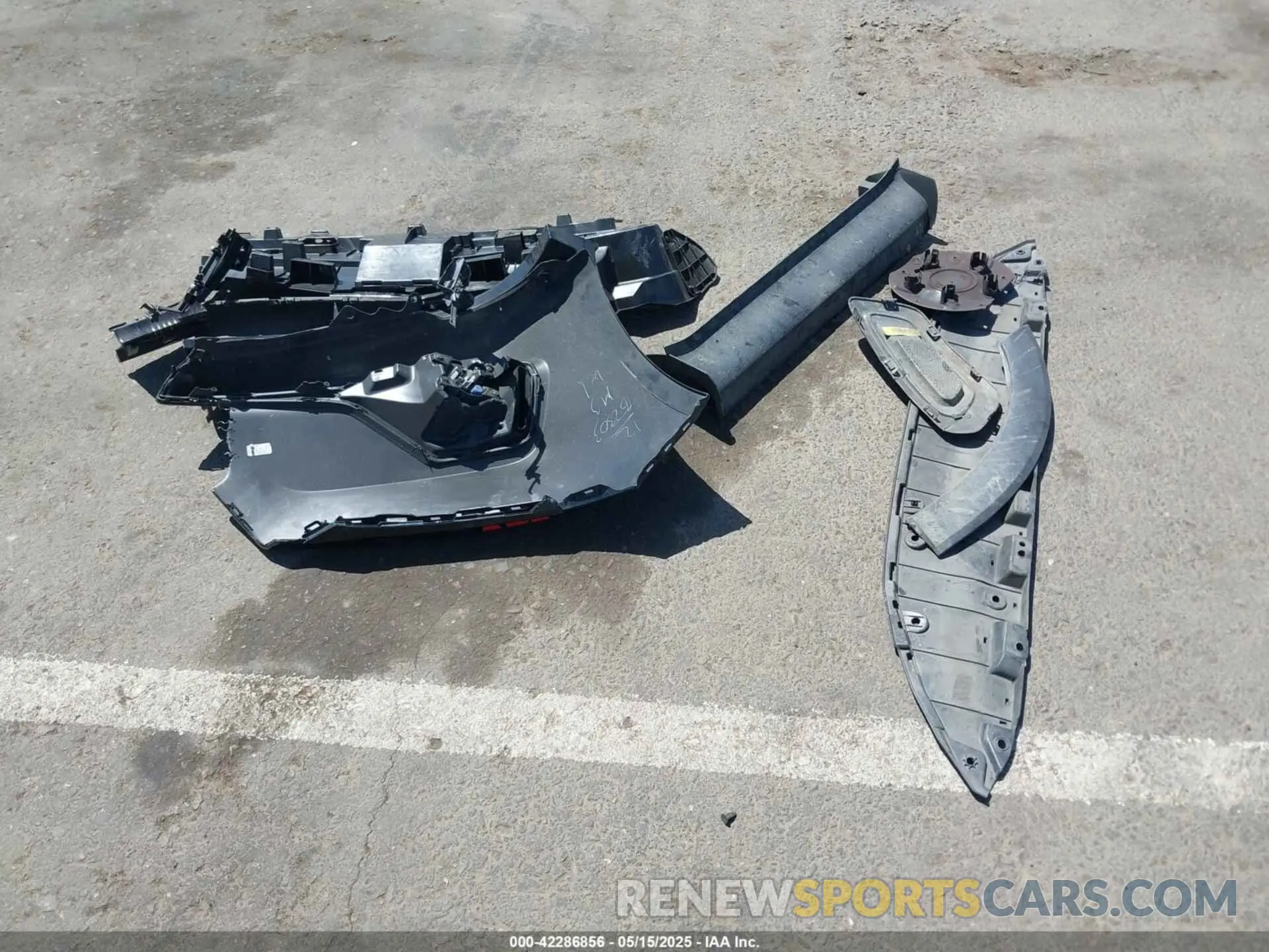 12 Photograph of a damaged car 1HGCV1F49NA038795 HONDA ACCORD 2022