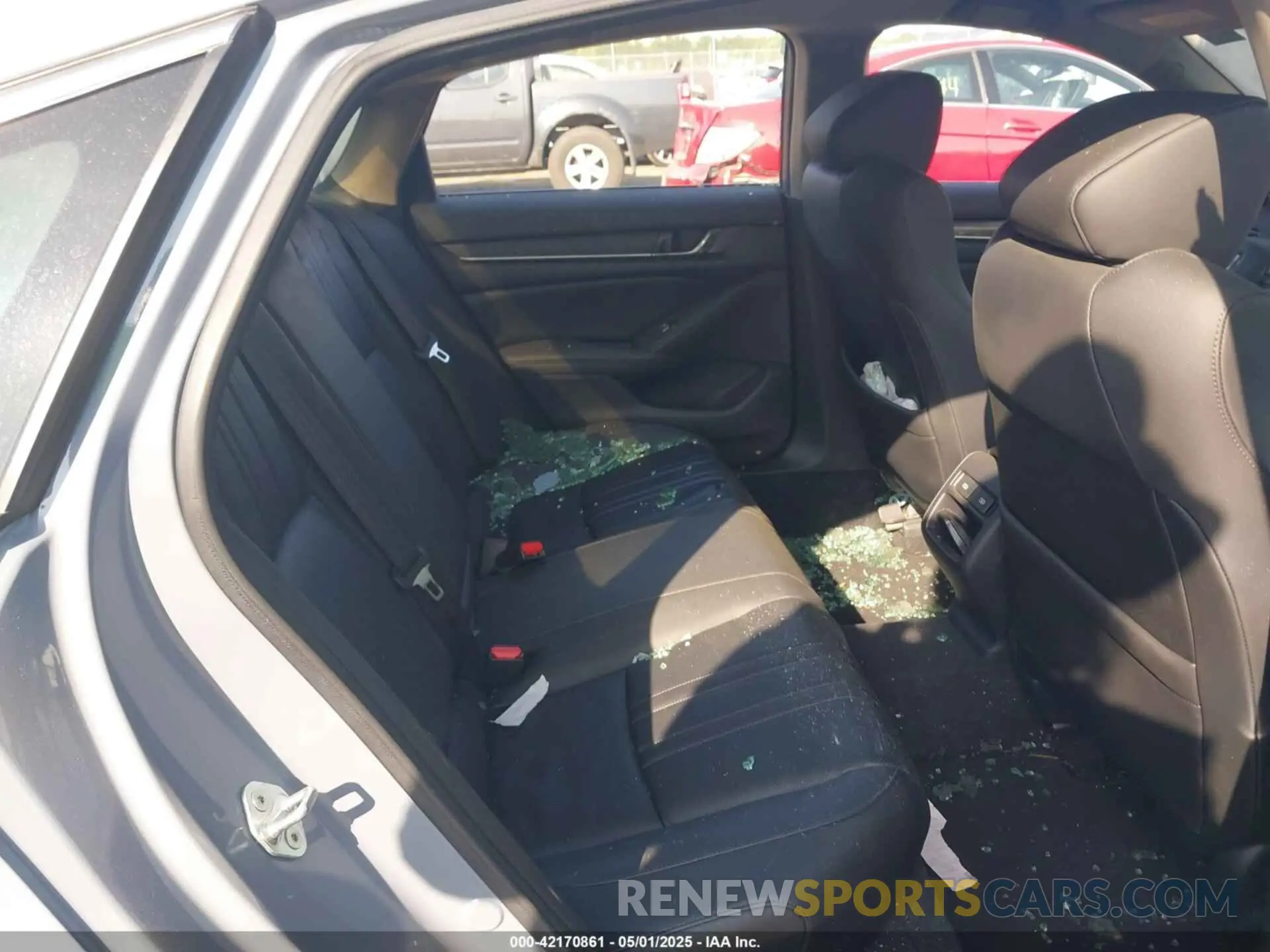 8 Photograph of a damaged car 1HGCV1F49NA120090 HONDA ACCORD 2022