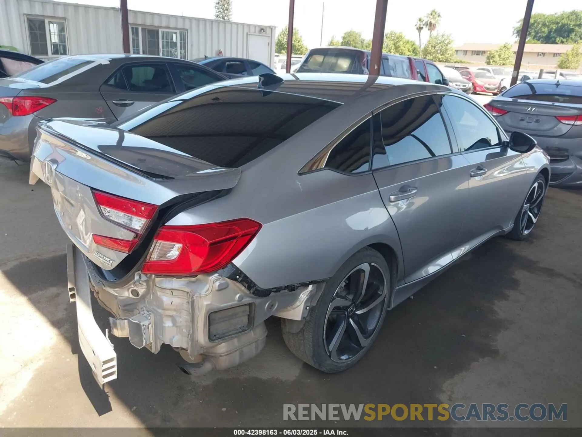4 Photograph of a damaged car 1HGCV1F4XNA064399 HONDA ACCORD 2022