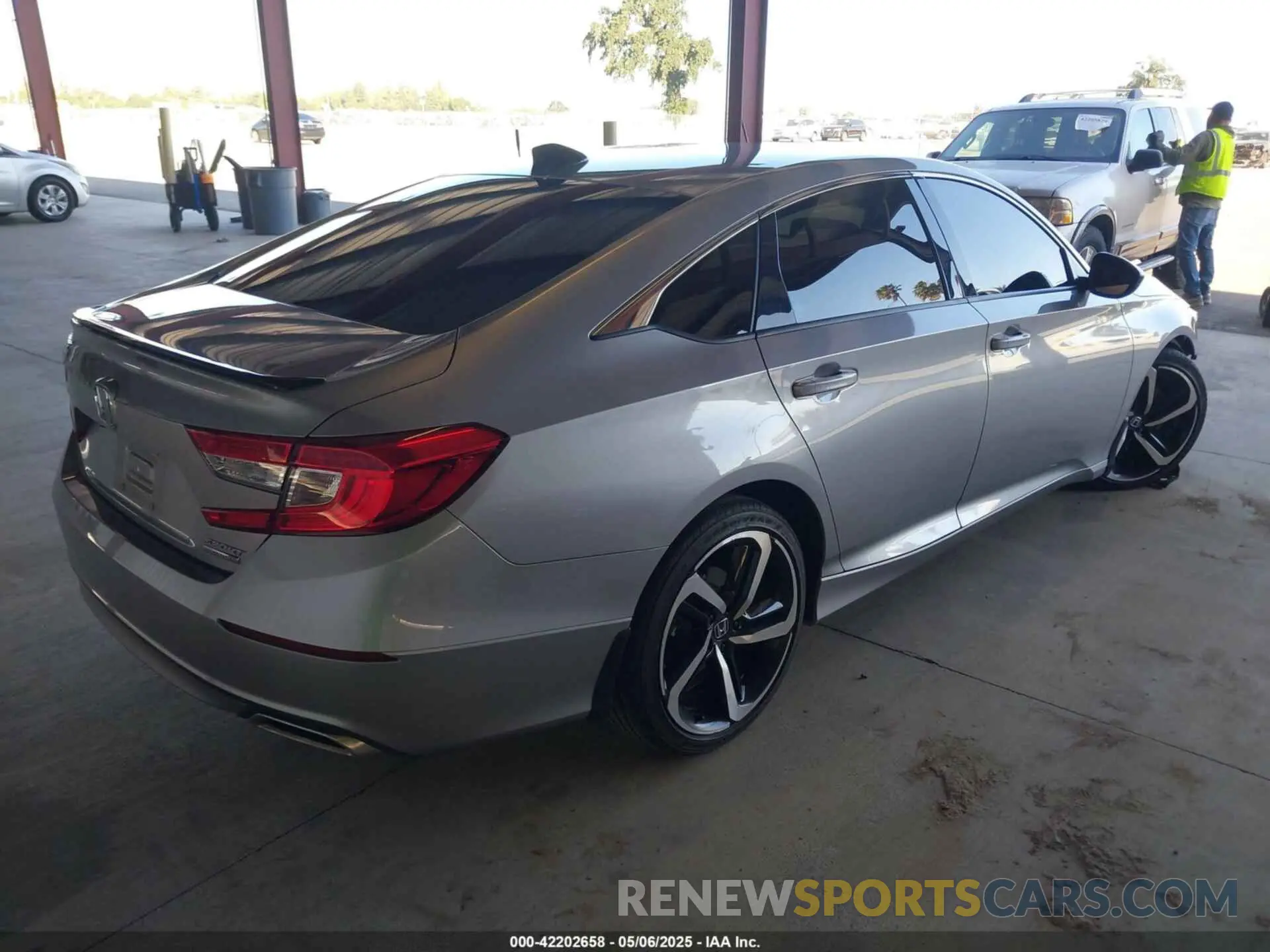 4 Photograph of a damaged car 1HGCV1F4XNA071448 HONDA ACCORD 2022