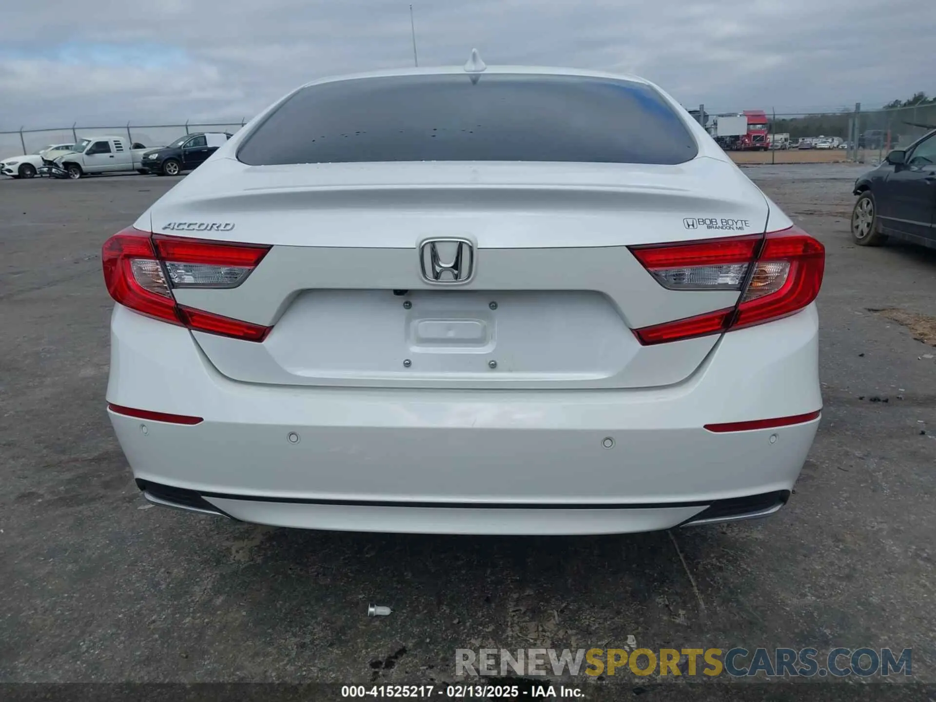 17 Photograph of a damaged car 1HGCV1F53NA025162 HONDA ACCORD 2022