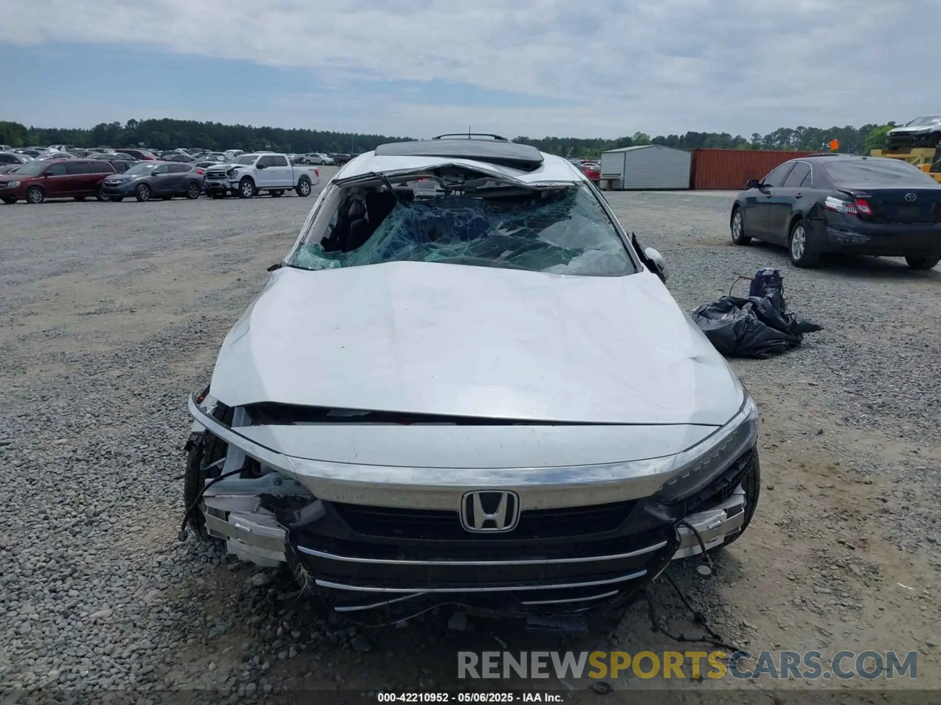 12 Photograph of a damaged car 1HGCV1F57NA055071 HONDA ACCORD 2022