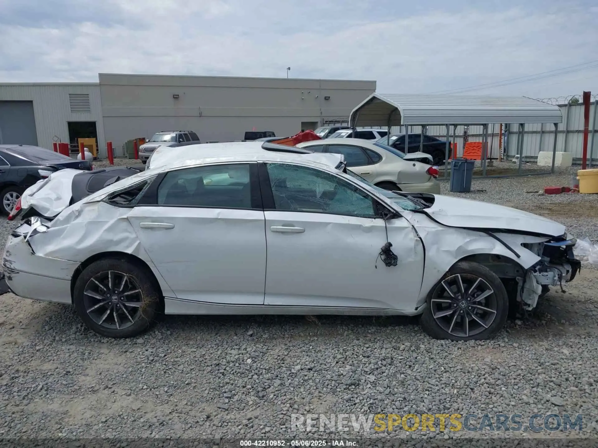 13 Photograph of a damaged car 1HGCV1F57NA055071 HONDA ACCORD 2022