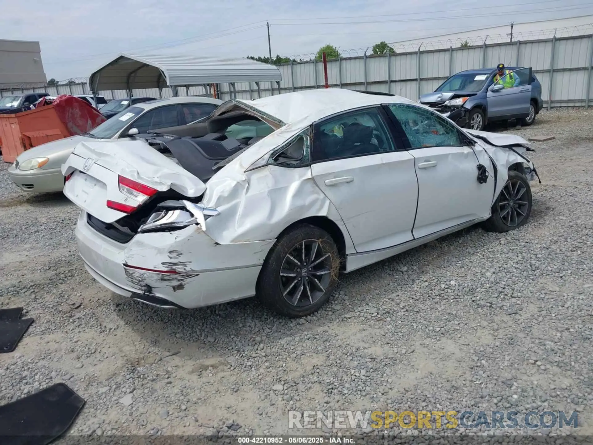 4 Photograph of a damaged car 1HGCV1F57NA055071 HONDA ACCORD 2022
