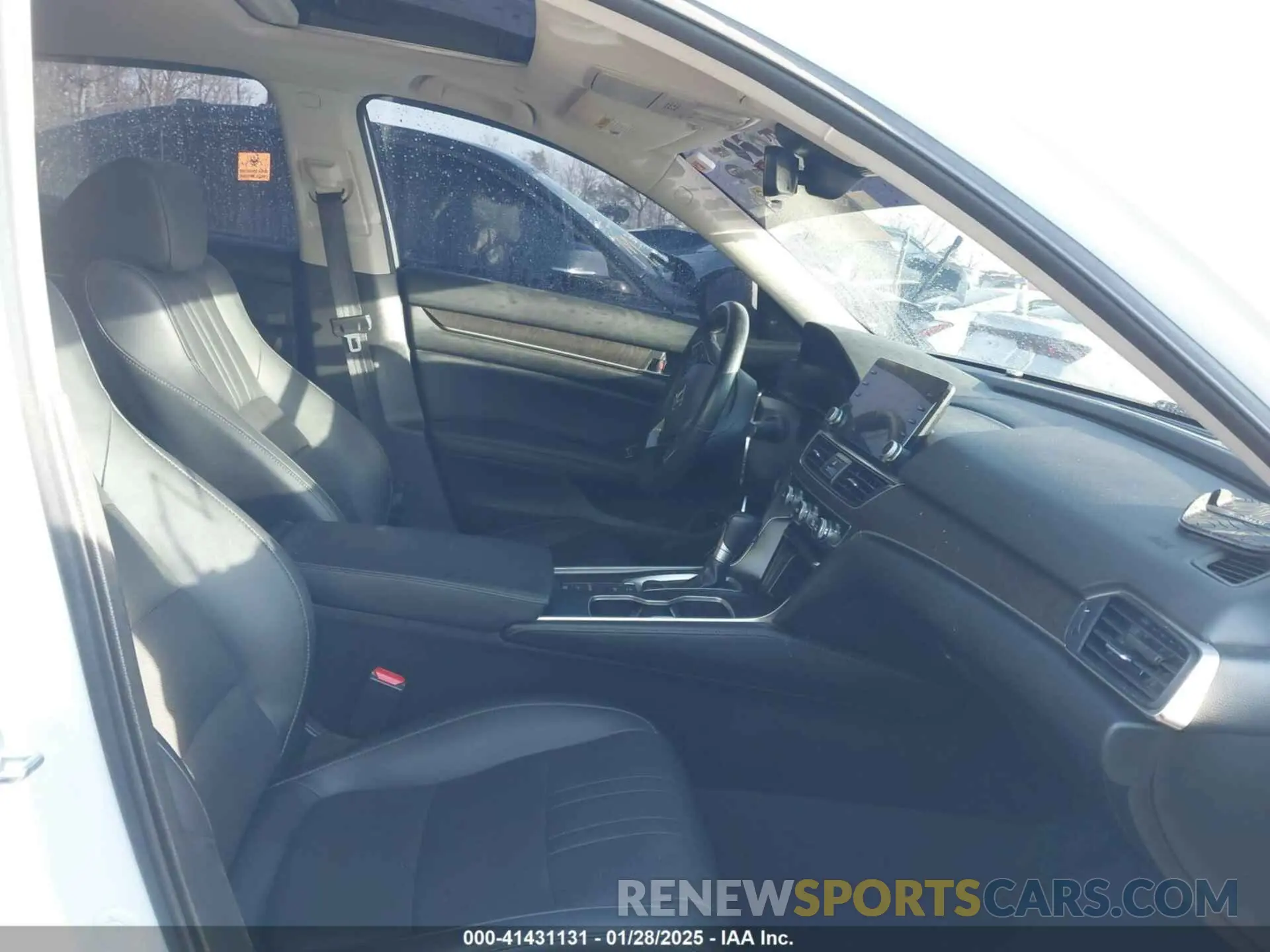 5 Photograph of a damaged car 1HGCV1F58NA040949 HONDA ACCORD 2022