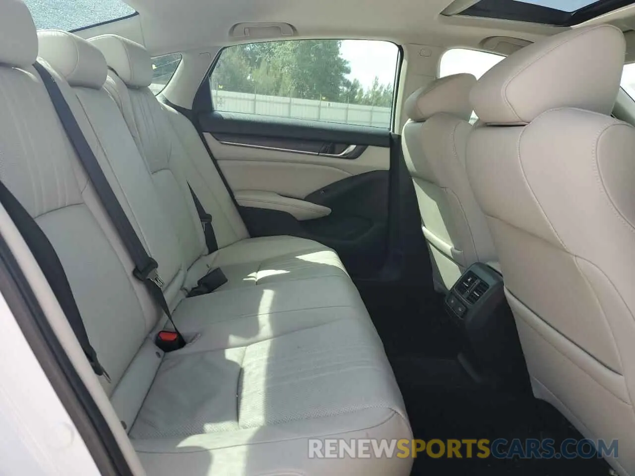10 Photograph of a damaged car 1HGCV1F59NA057792 HONDA ACCORD 2022