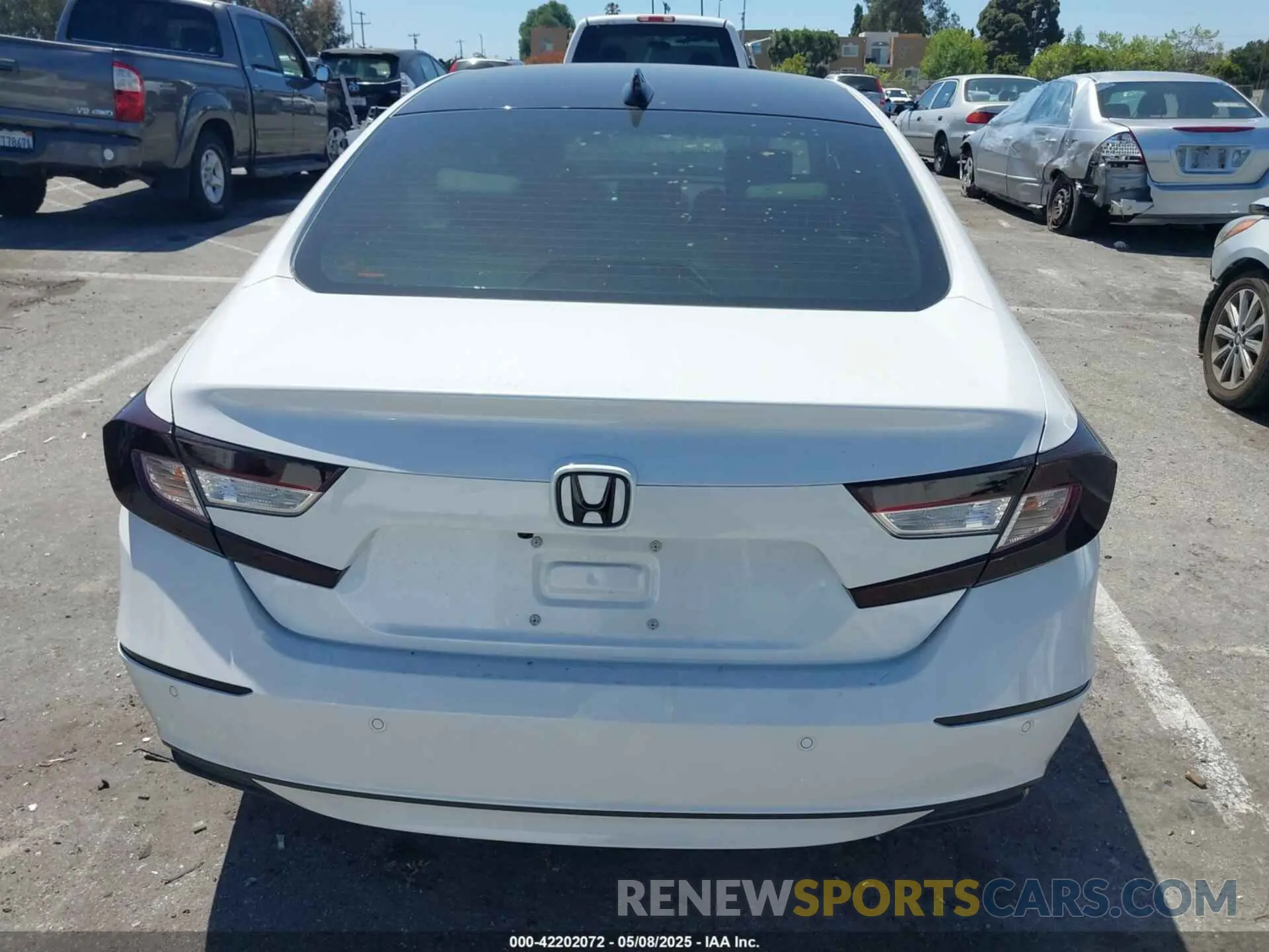 16 Photograph of a damaged car 1HGCV1F5XNA074133 HONDA ACCORD 2022